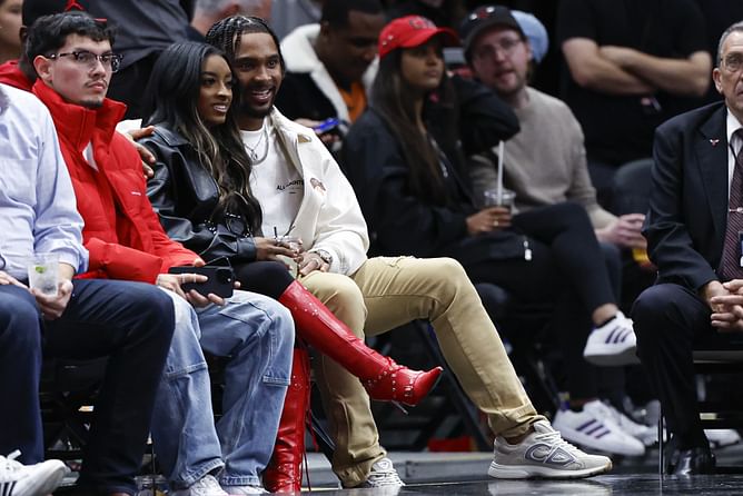PICS: Simone Biles recaps "late night ramen date" with husband Jonathan Owens