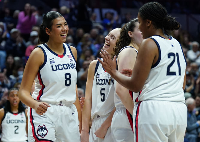 Paige Bueckers, KK Arnold and more gush over UConn teammate Jana El Alfy’s IG dump