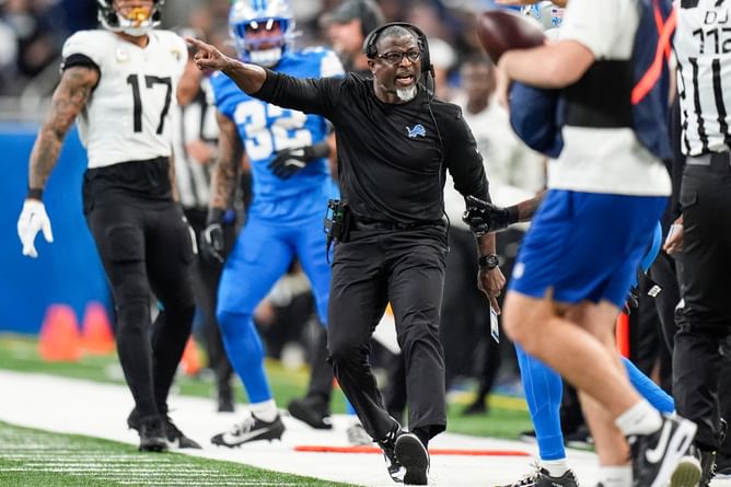 Lions DC Aaron Glenn breaks down Jayden Daniels’ ‘calm’ success as he prepares for Washington Commanders showdown