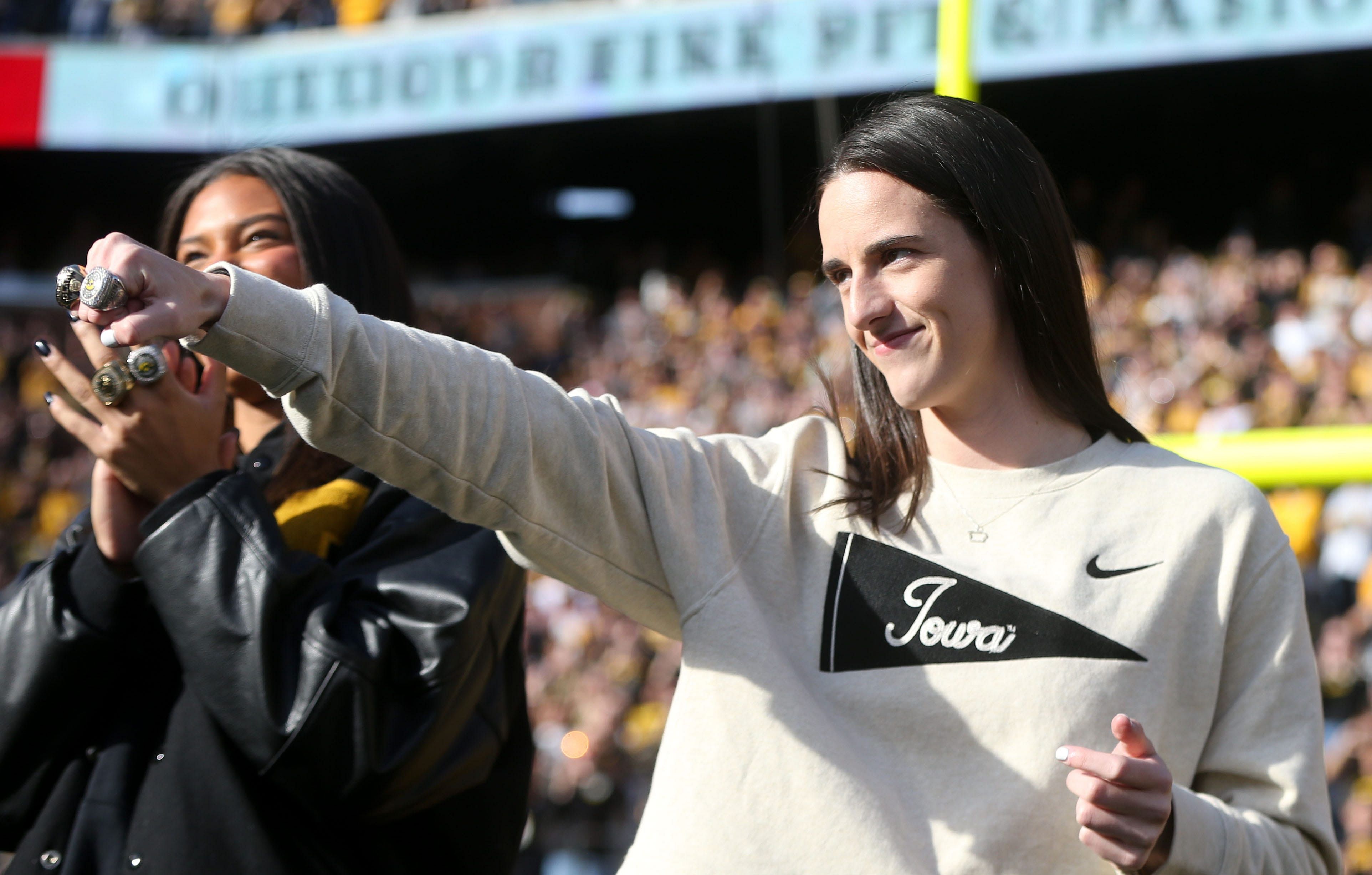 Thrilled Caitlin Clark reacts in 3-words to visiting Iowa for Fever