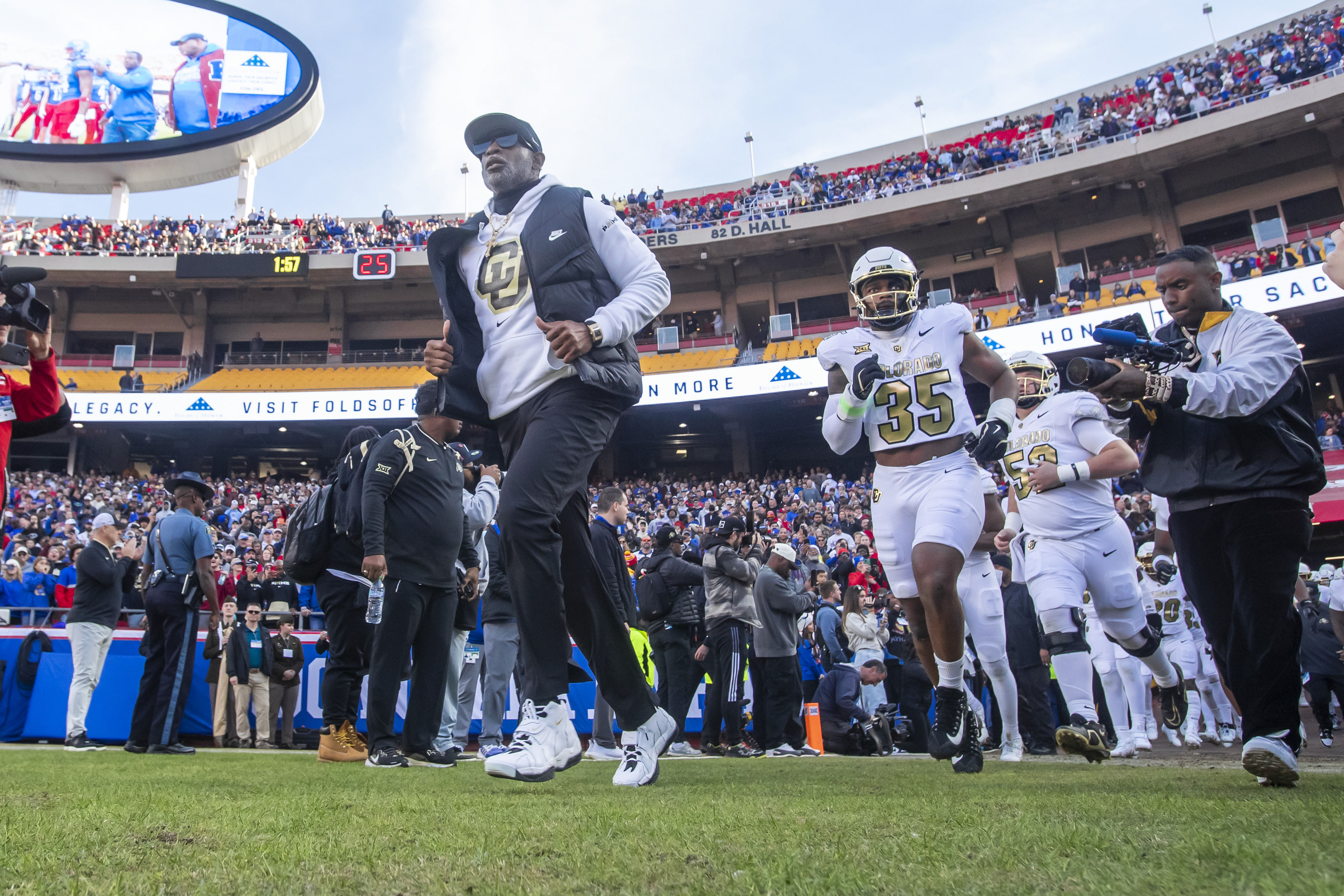 Colorado coach Deion Sanders - Source: Imagn