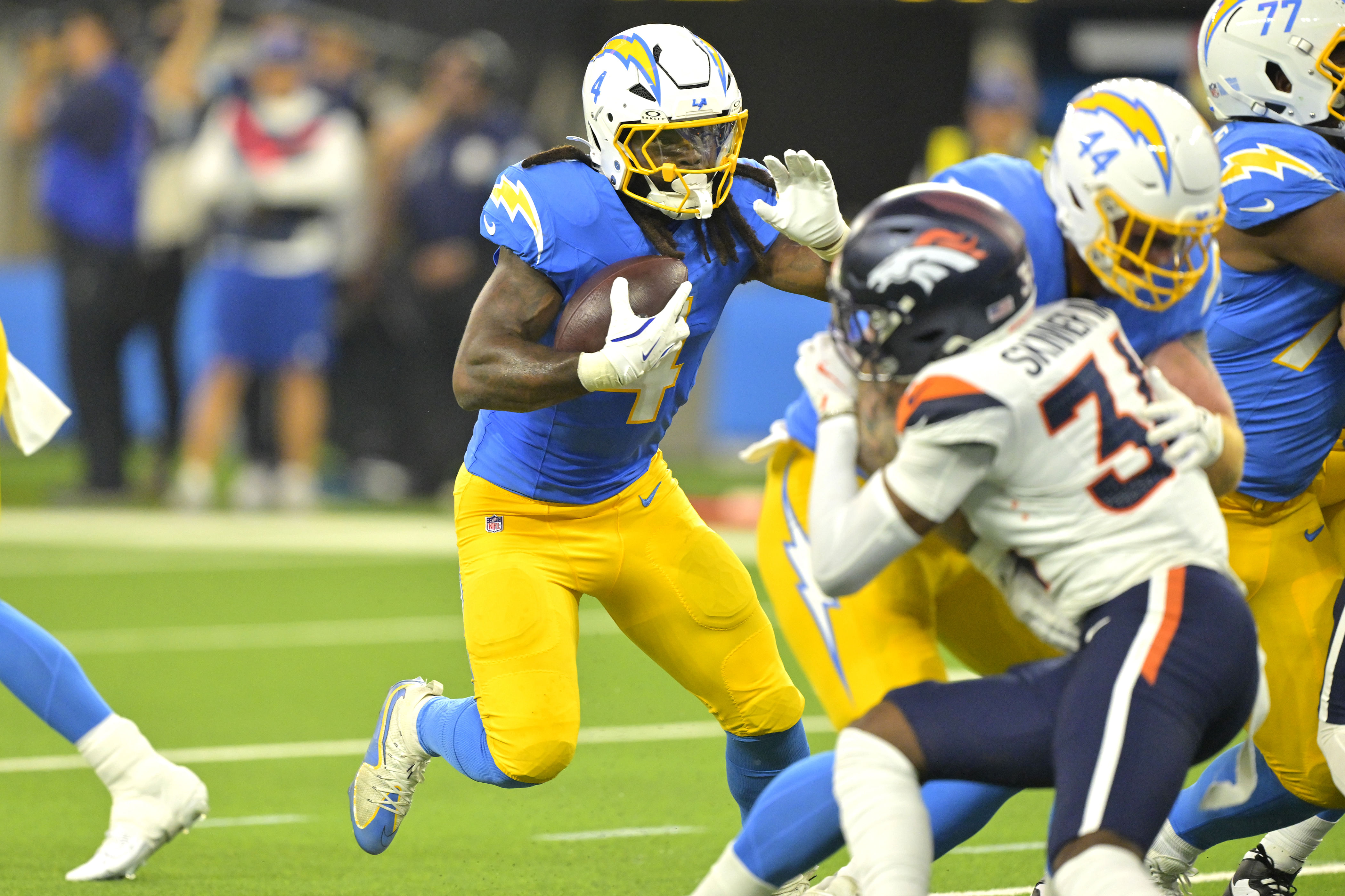 NFL: Denver Broncos at Los Angeles Chargers - Source: Imagn