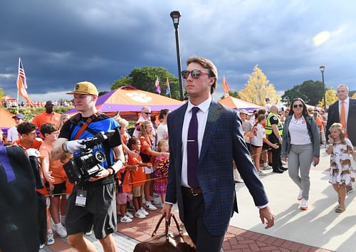 Clemson quarterback Cade Klubnik (Image Source: Imagn)