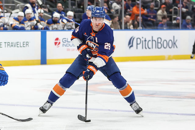 NHL: Buffalo Sabres at New York Islanders - Source: Imagn