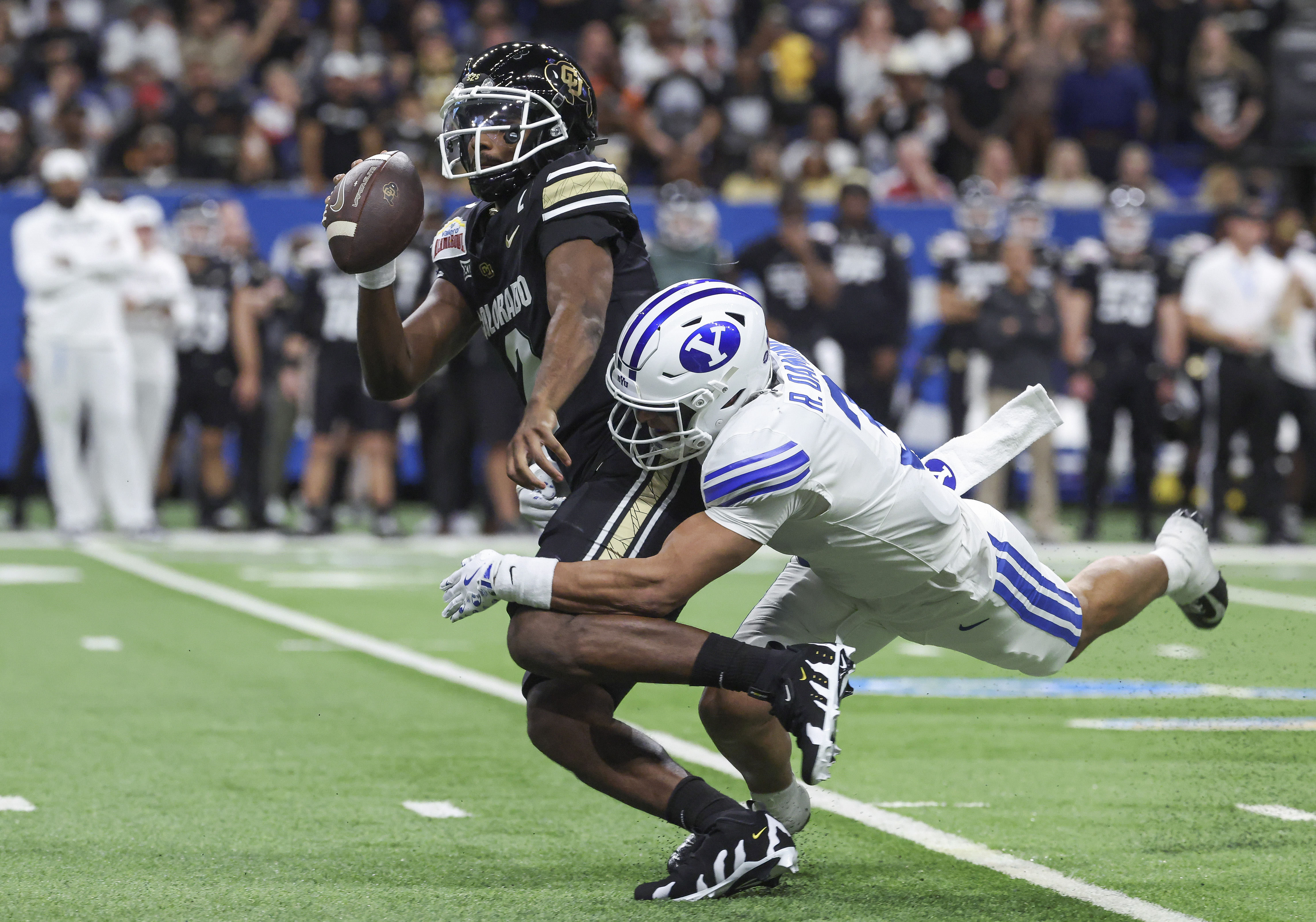 Shedeur Sanders and Colorado were routed by the BYU Cougars. (Image Source: Imagn)