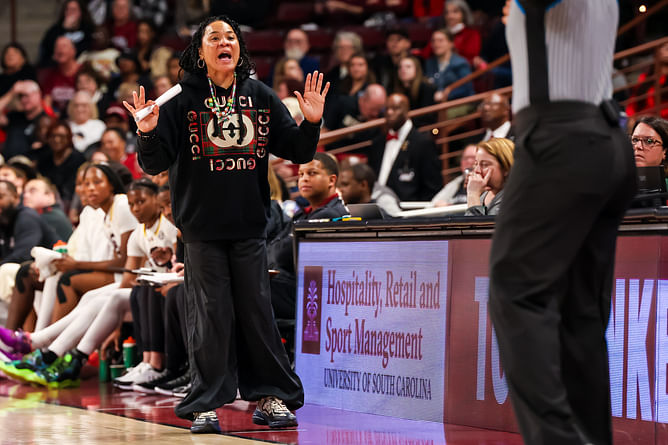 Dawn Staley makes her feelings known on Mississippi State Bulldogs after Kentucky defeat