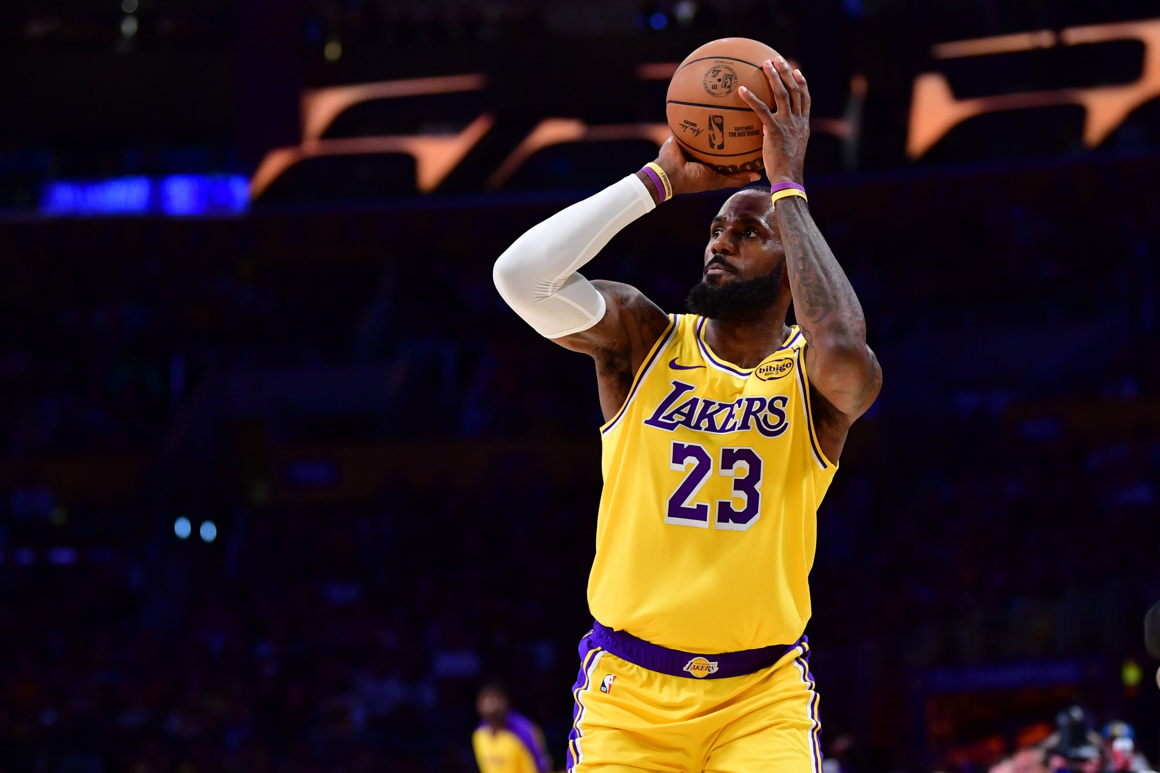 Los Angeles Lakers forward LeBron James shoots a three point basket against the Cleveland Cavaliers at Crypto.com Arena. Photo Credit: Imagn