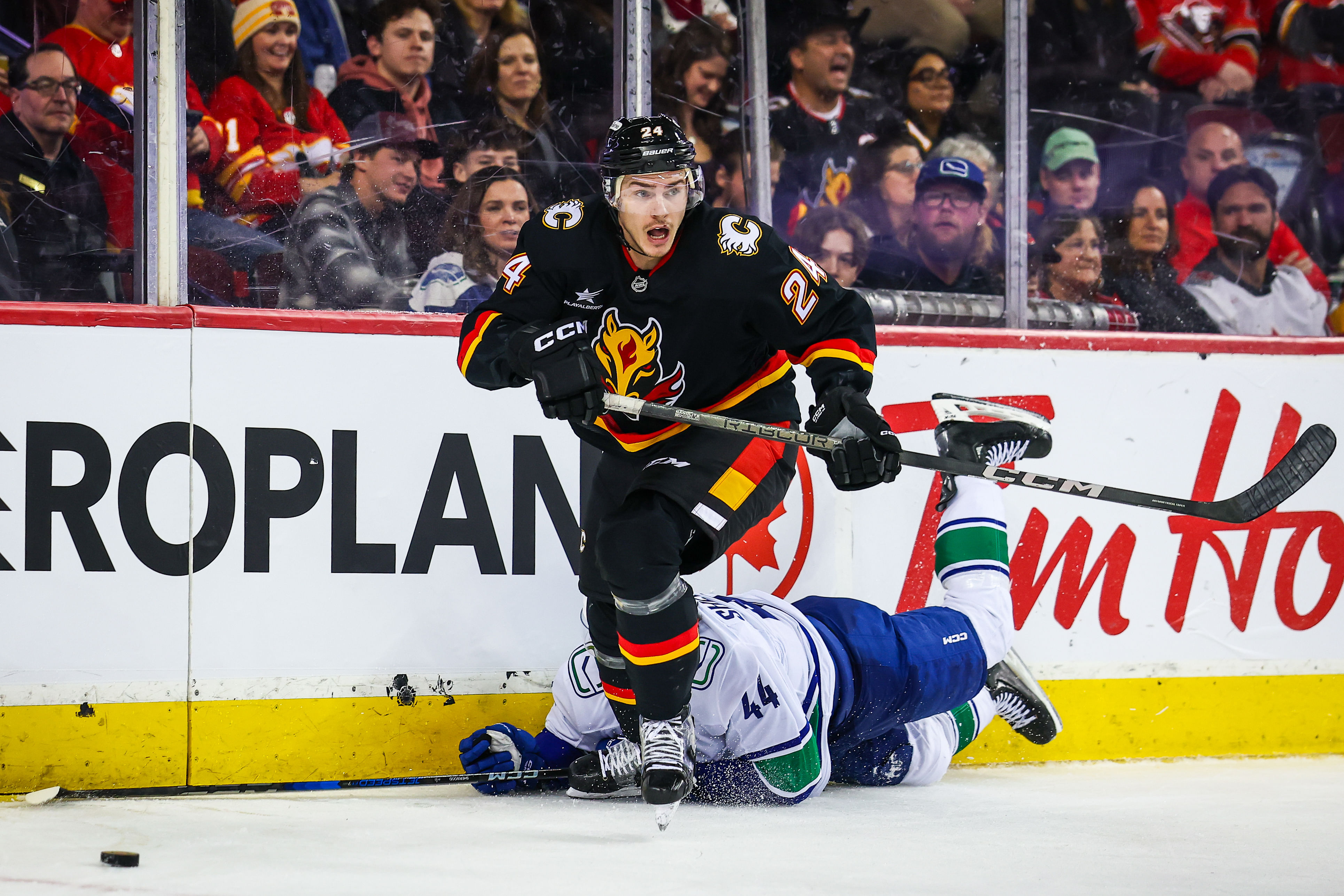 NHL: Vancouver Canucks at Calgary Flames - Source: Imagn