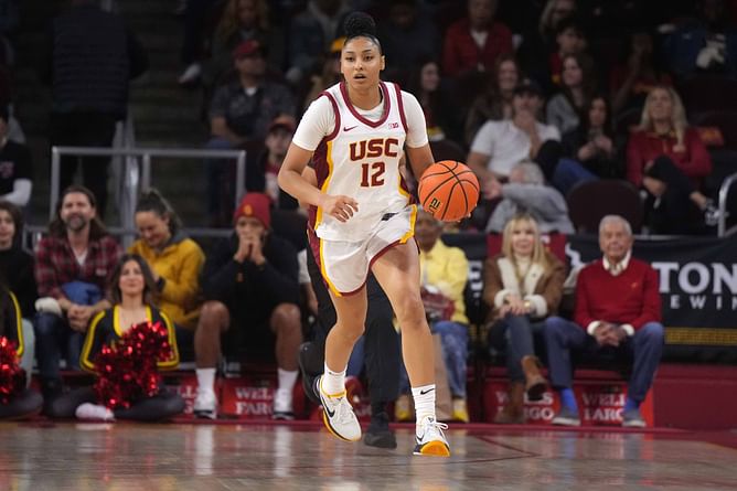 Women's basketball’s new fans can give a “headache a bit,” JuJu Watkins presents her opinion