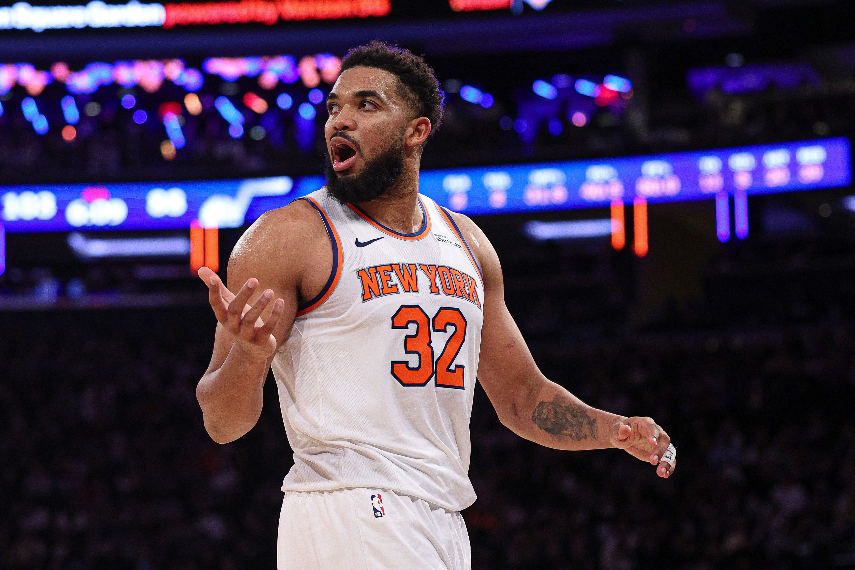 Is Karl-Anthony Towns playing tonight against the Toronto Raptors? Latest on Knicks superstar’s availability (Jan. 8)