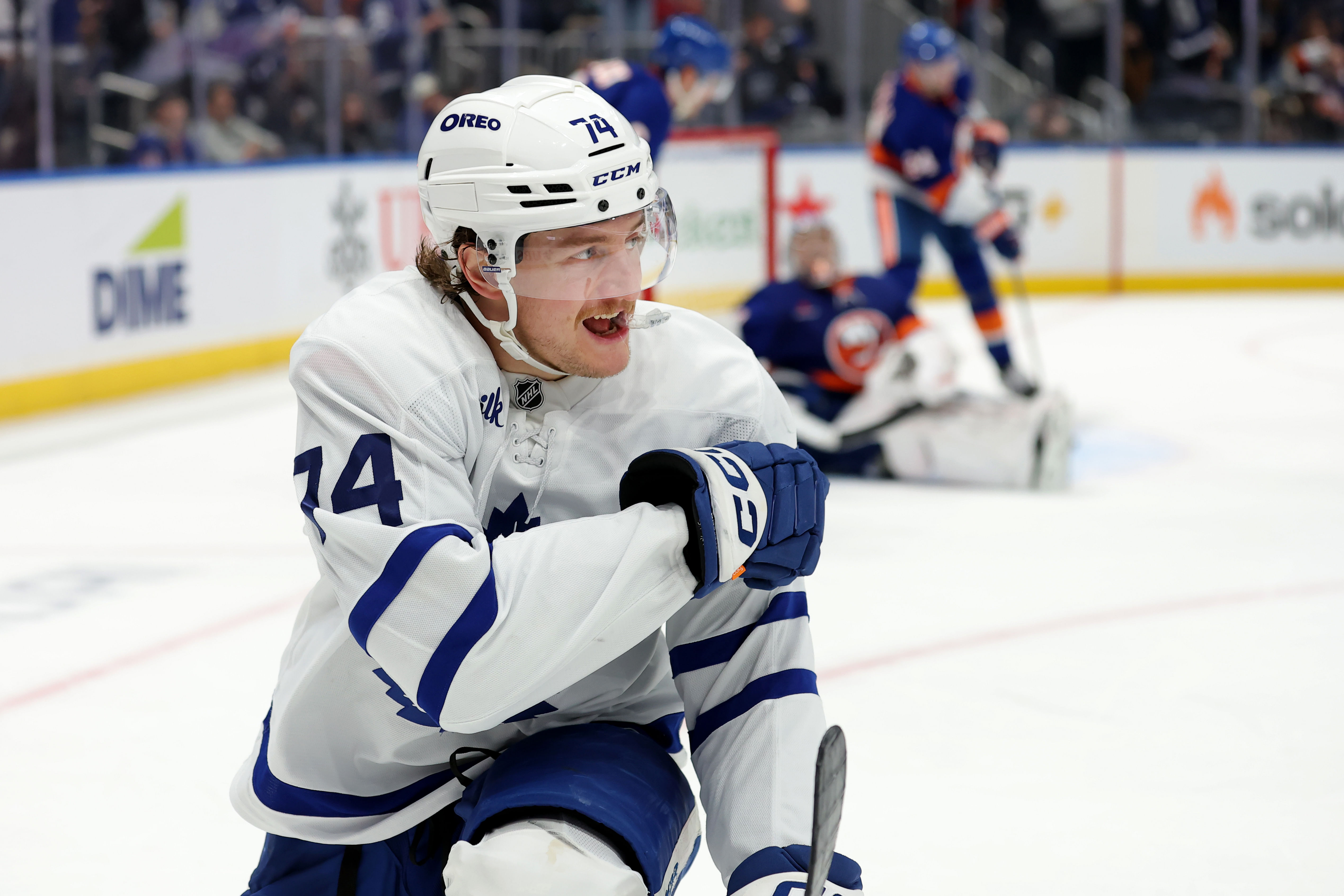 NHL: Toronto Maple Leafs at New York Islanders - Source: Imagn