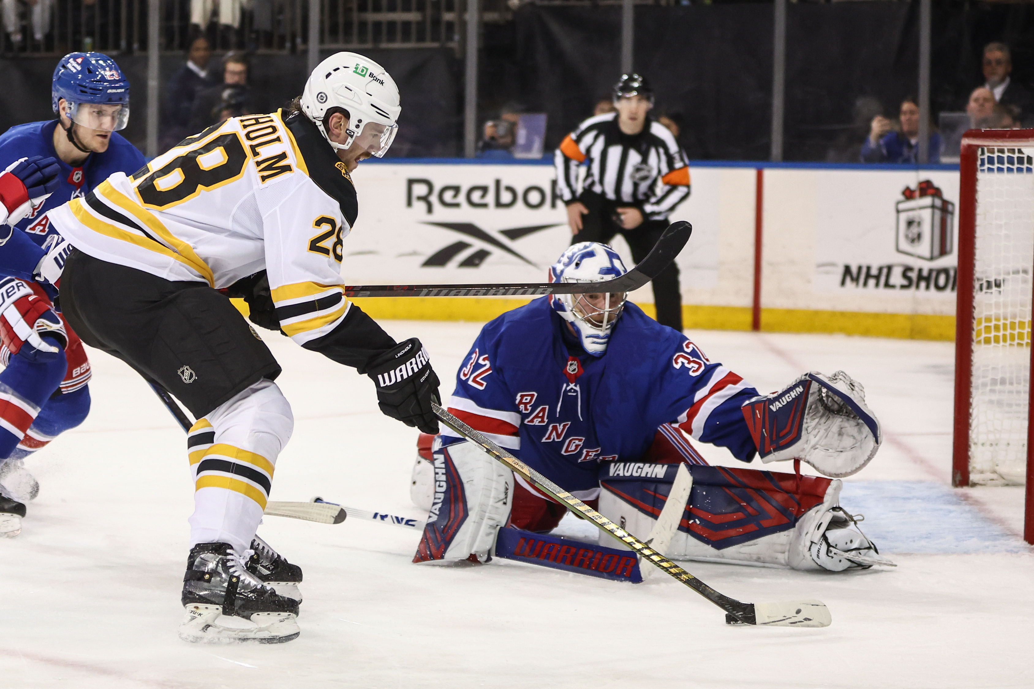 NHL: Boston Bruins at New York Rangers - Source: Imagn