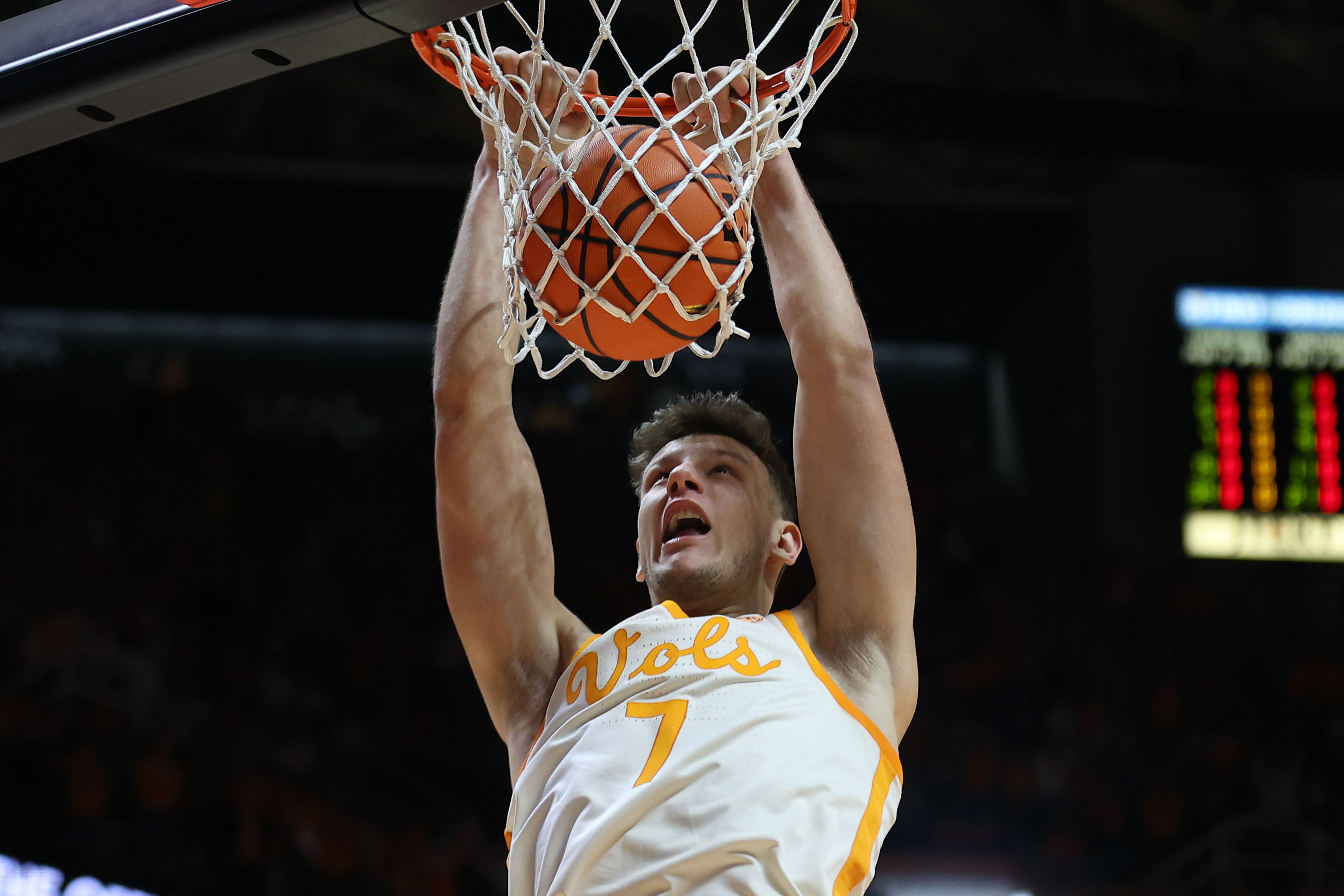 Igor Milicic Jr dunks the ball after an offensive rebound vs Arkansas [NCAA Basketball: Arkansas at Tennessee - Source: Imagn]