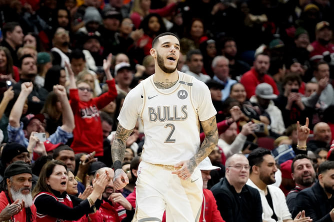 "Gelo is replacing Kendrick Lamar for Super Bowl halftime show" - NBA fans react to Lonzo Ball's cryptic post after LiAngelo Ball's 'Tweaker' success