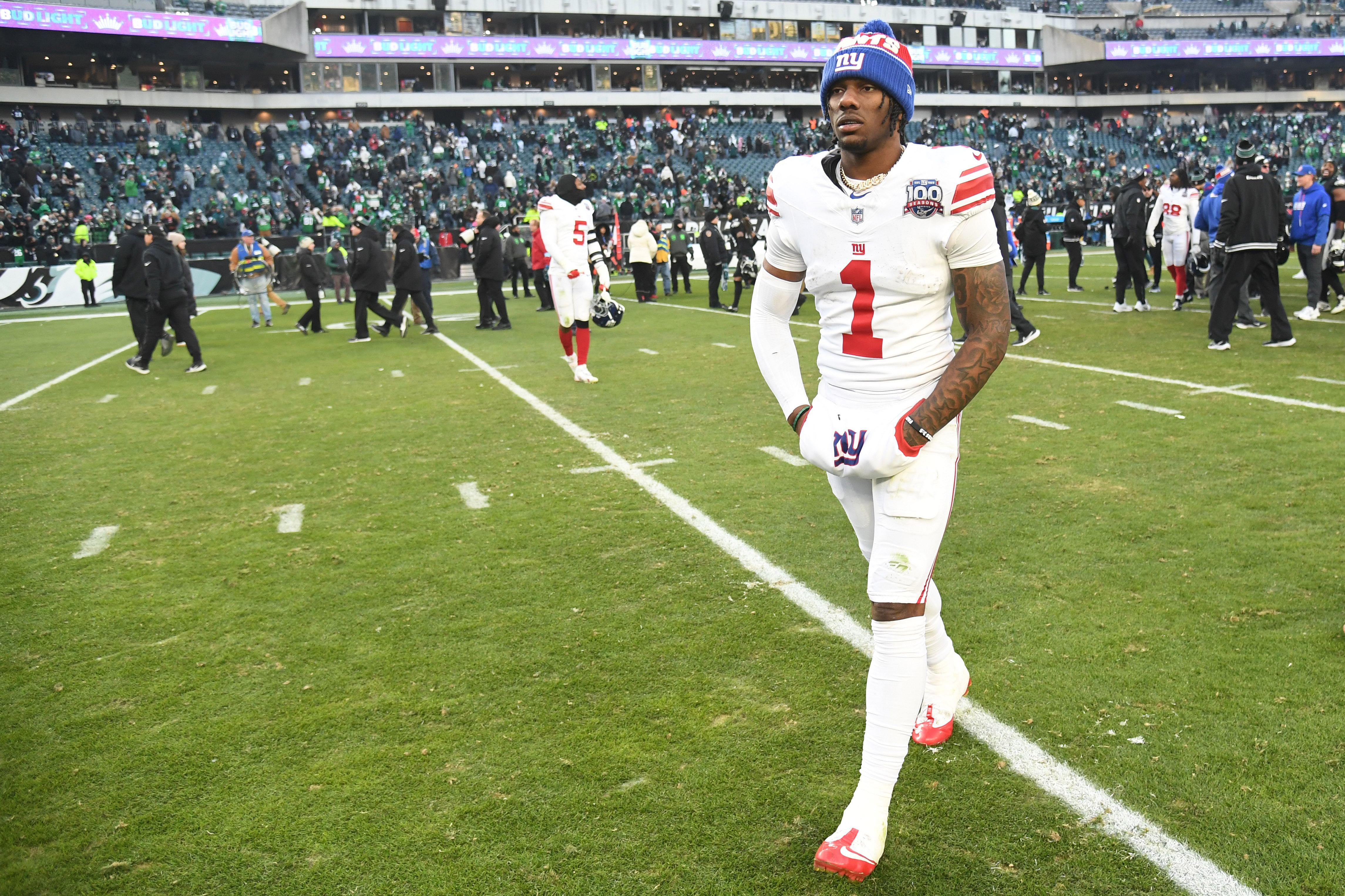 New York Giants wide receiver Malik Nabers walks off the field - Source: Imagn