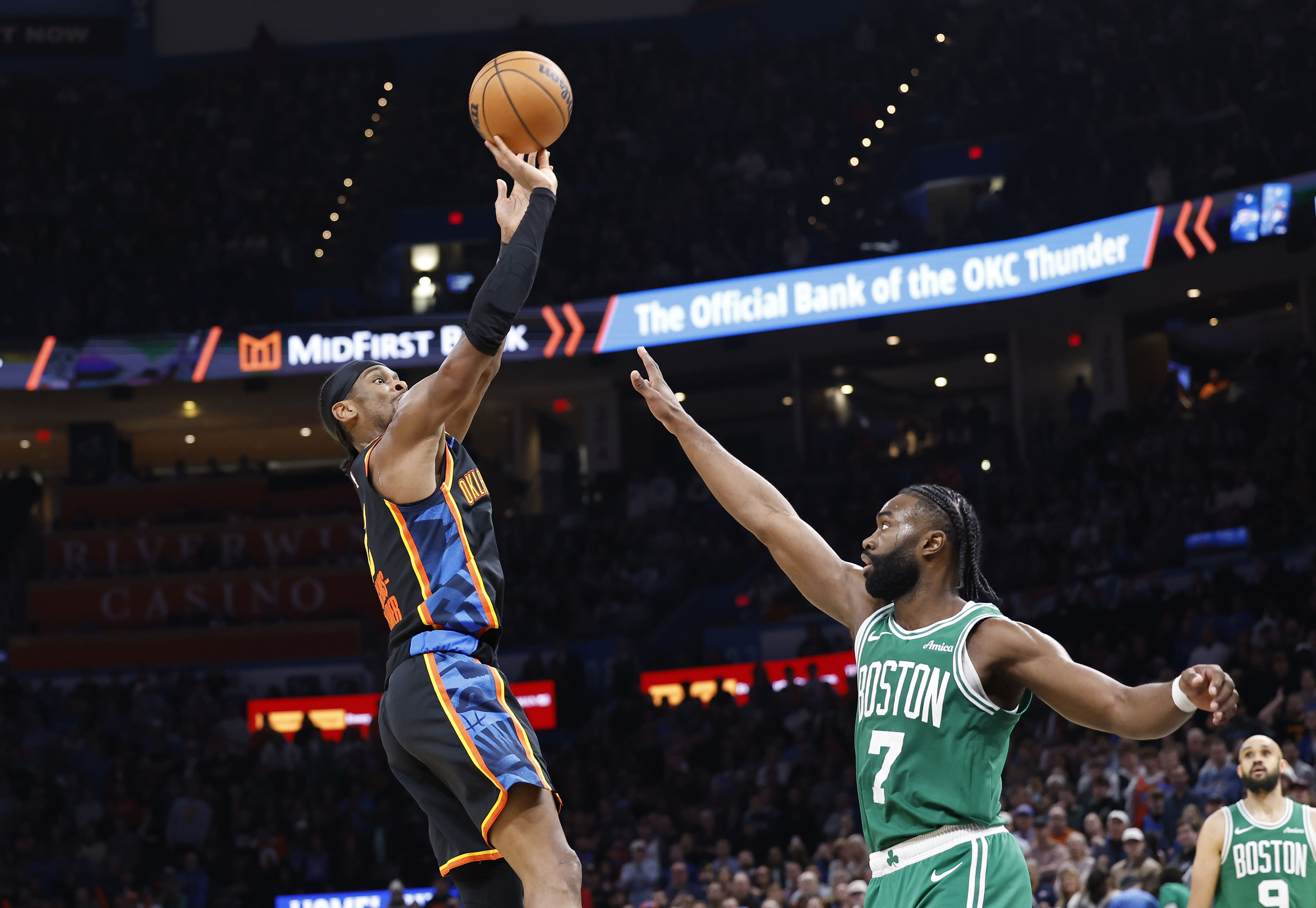 Oklahoma City Thunder guard Shai Gilgeous-Alexander (2) shoots the ball over Boston Celtics guard Jaylen Brown (7). (Credits: IMAGN)