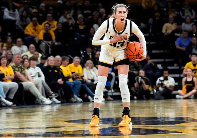 "This is so cute": Iowa's Sydney Affolter reacts to Lucy Olsen posing for heartfelt snaps with family and BF Grayson Herr