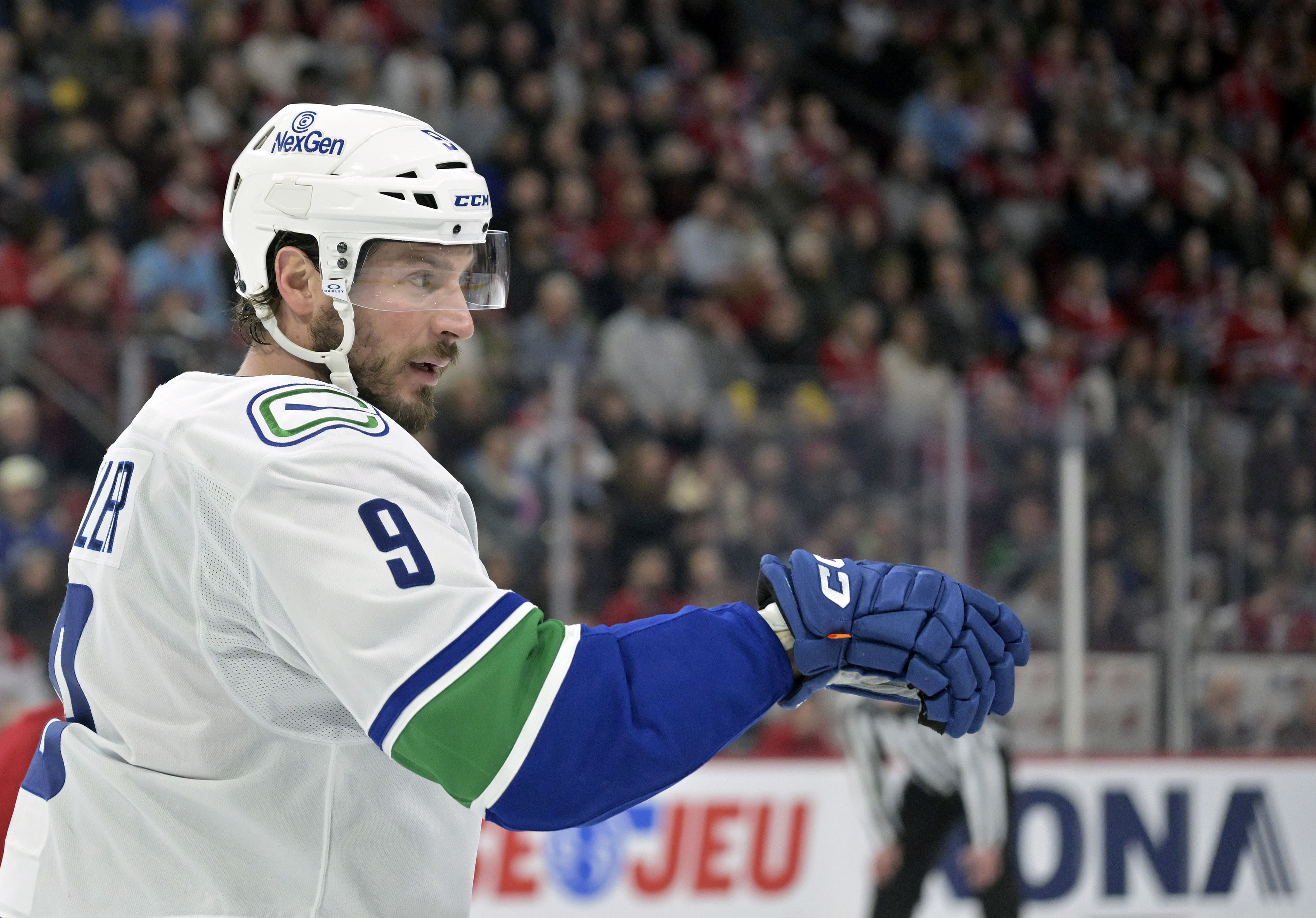 NHL: Vancouver Canucks at Montreal Canadiens - Source: Imagn