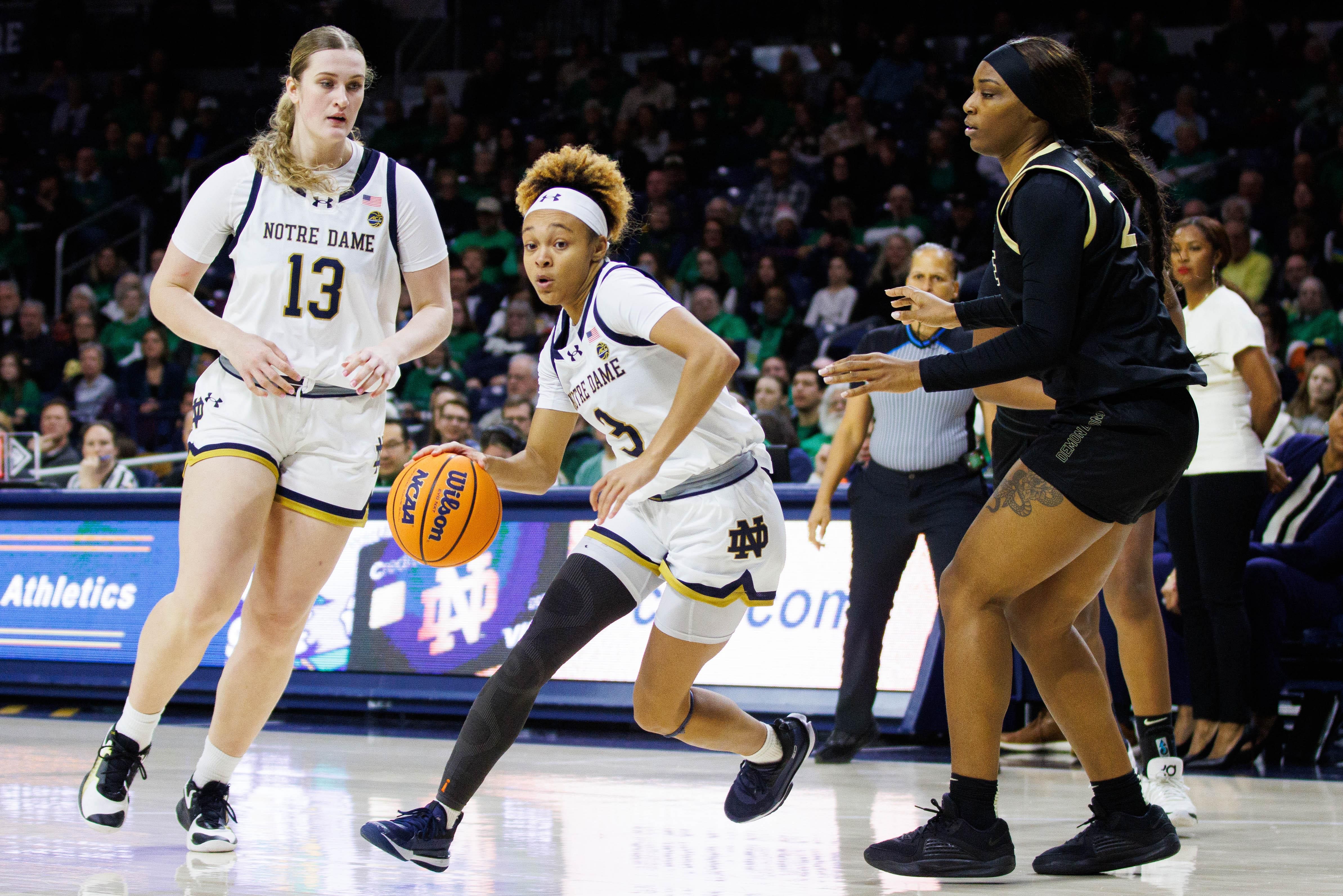 Notre Dame guard Hannah Hidalgo (3) drives the ball into the paint during a NCAA women