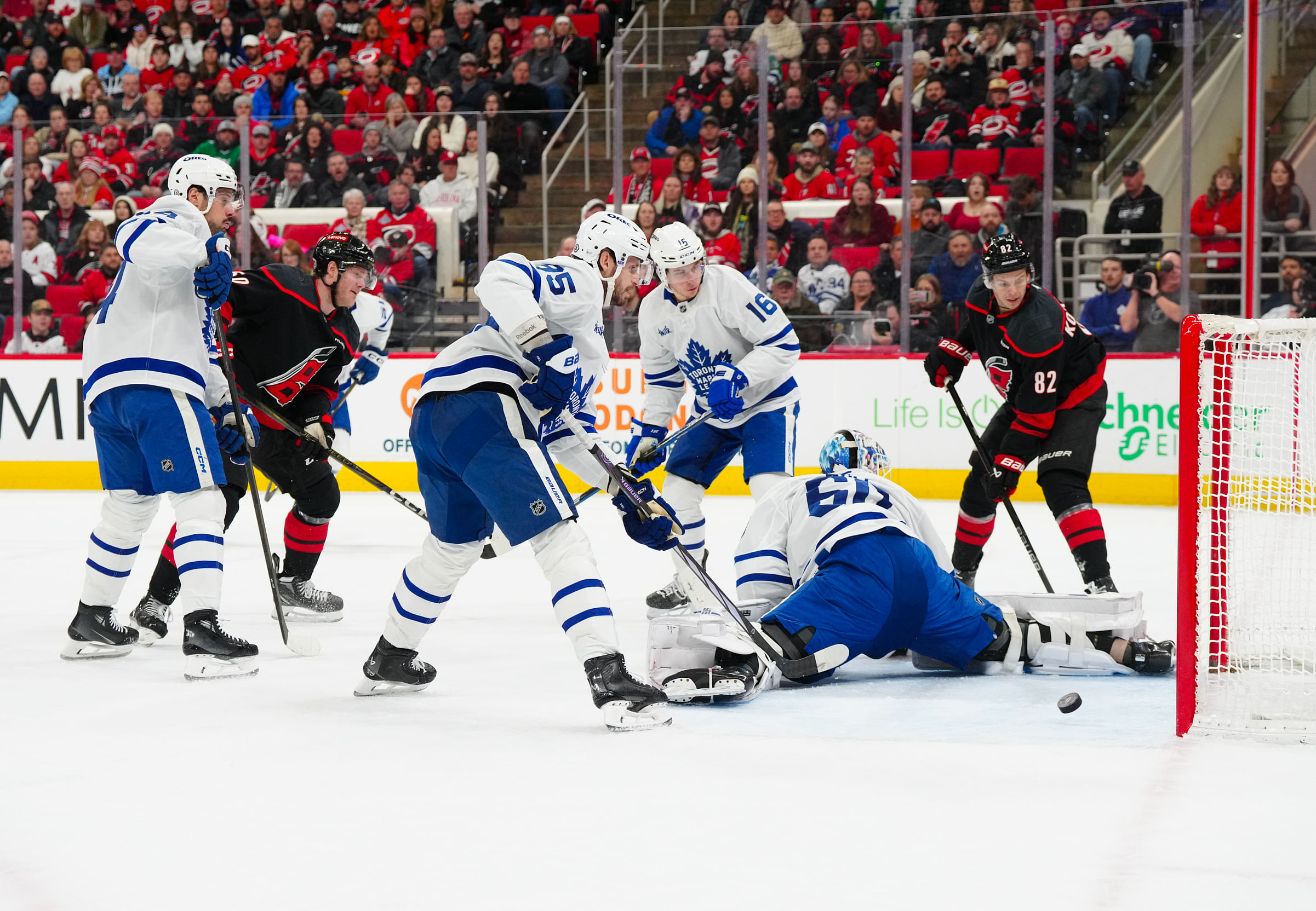 NHL: Toronto Maple Leafs at Carolina Hurricanes - Source: Imagn