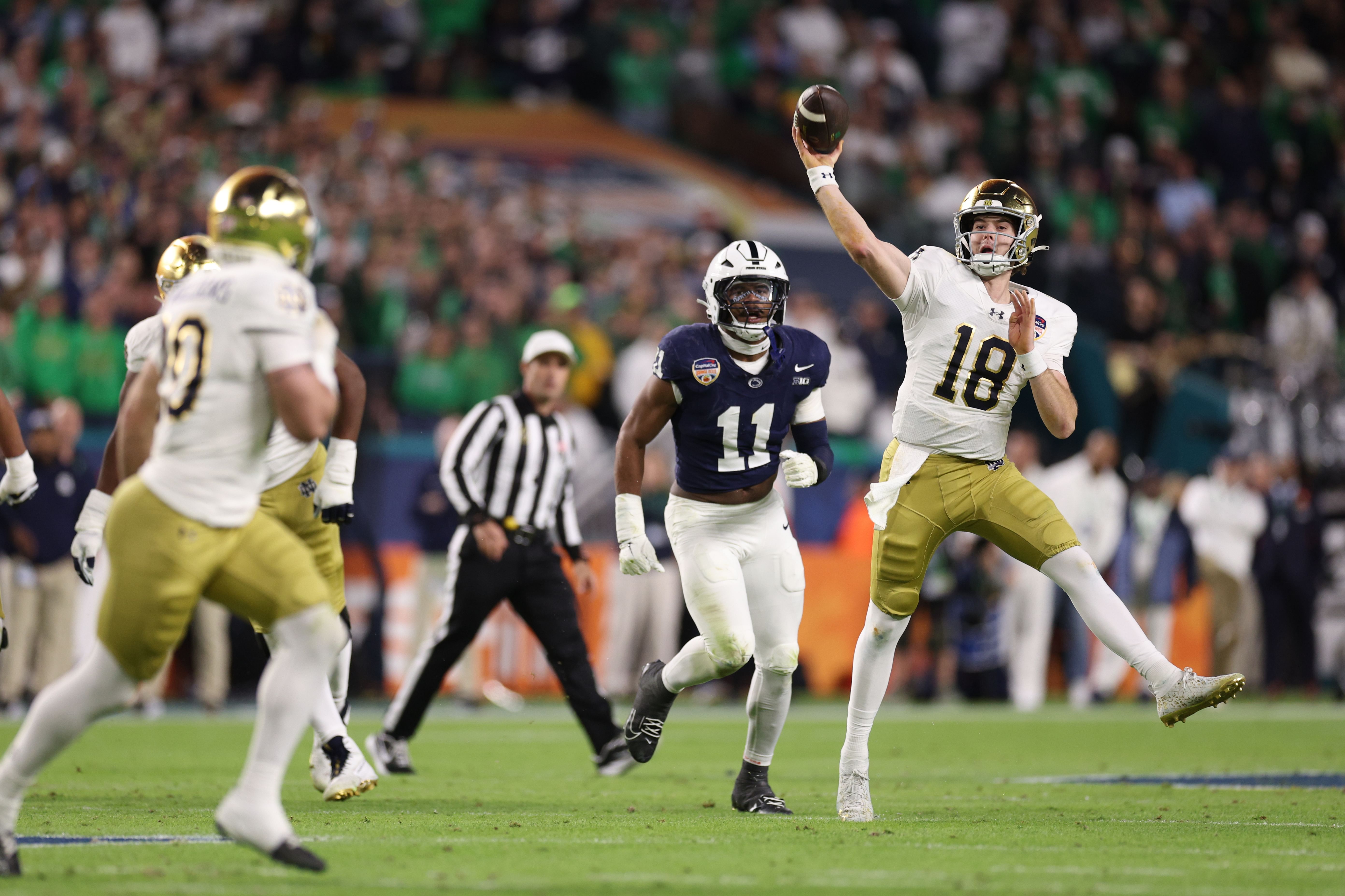 Steve Angeli hit some key throws against Penn State. - Source: Imagn