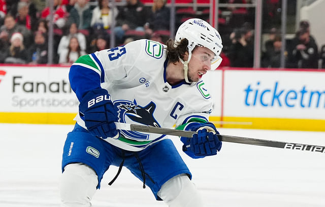 NHL: Vancouver Canucks at Carolina Hurricanes - Source: Imagn