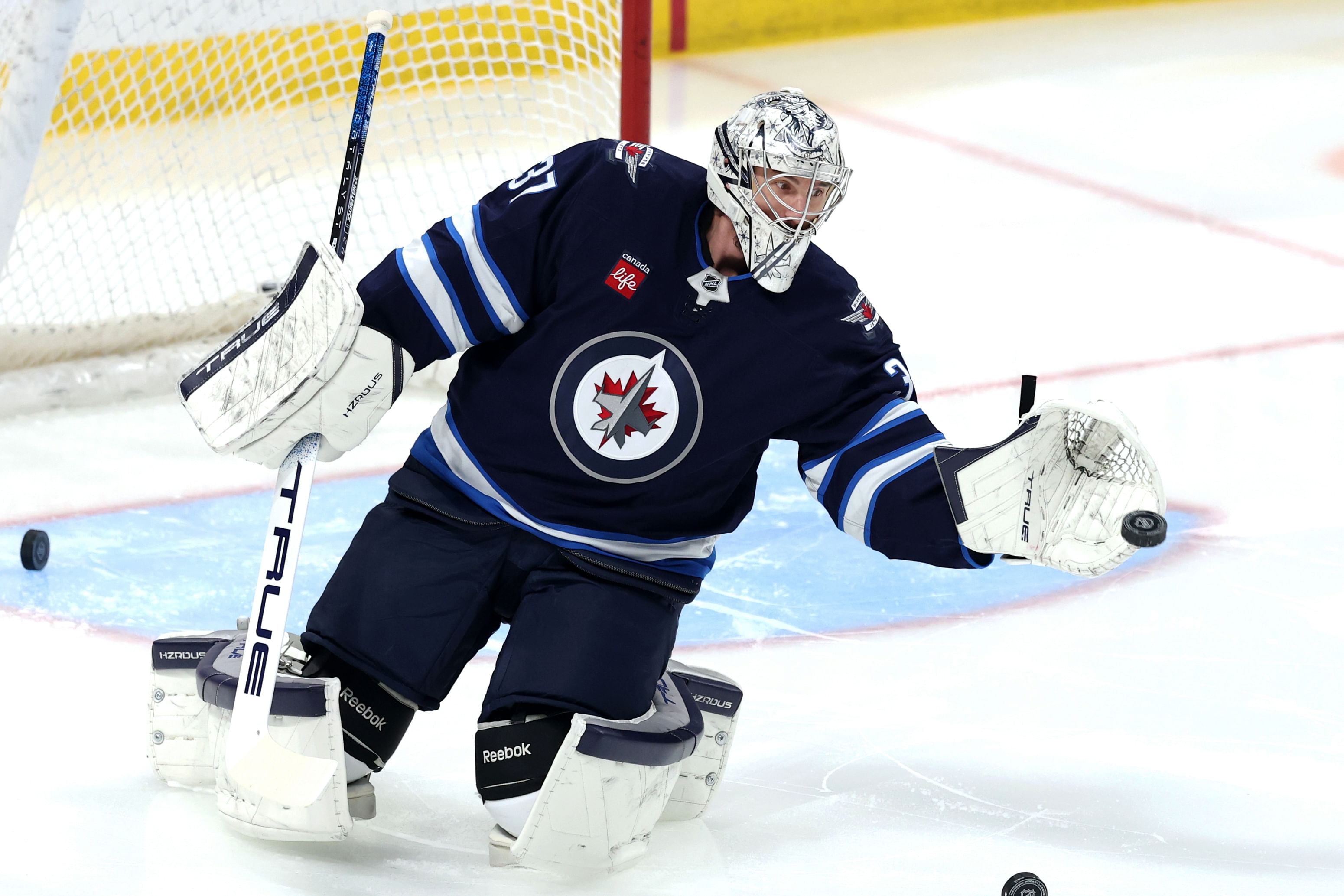 NHL: Colorado Avalanche at Winnipeg Jets - Source: Imagn