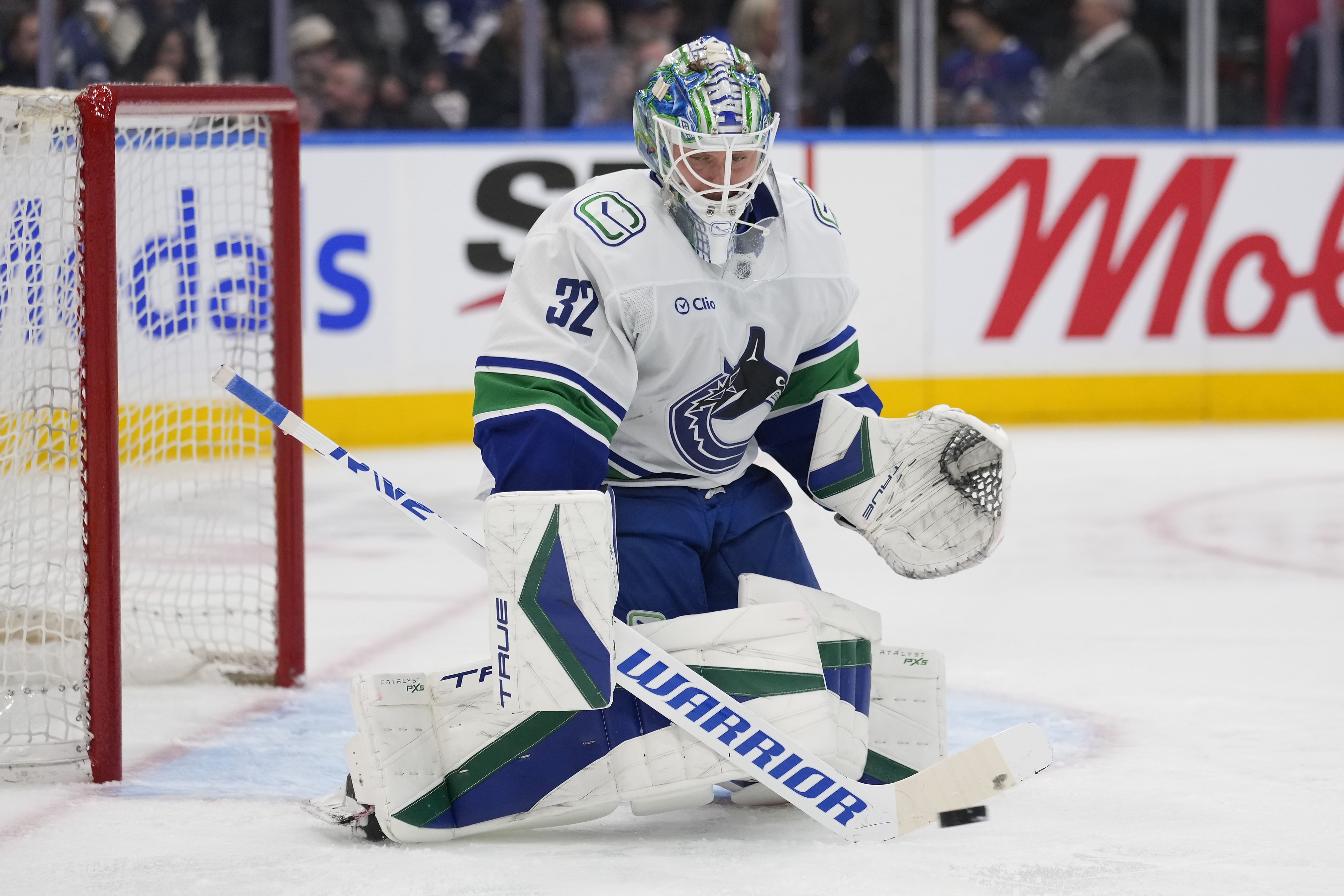 NHL: Vancouver Canucks at Toronto Maple Leafs - Source: Imagn