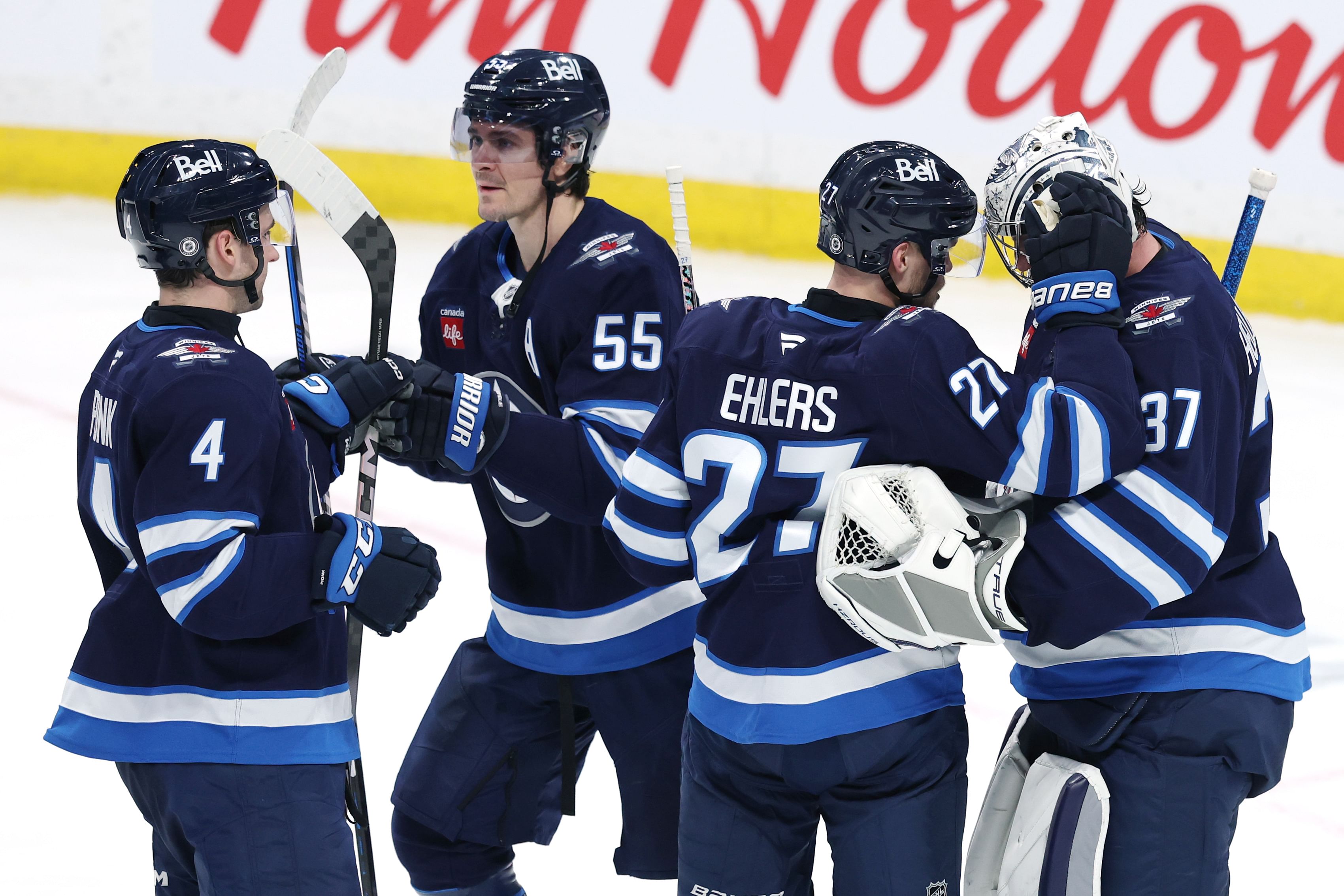 NHL: Colorado Avalanche at Winnipeg Jets - Source: Imagn