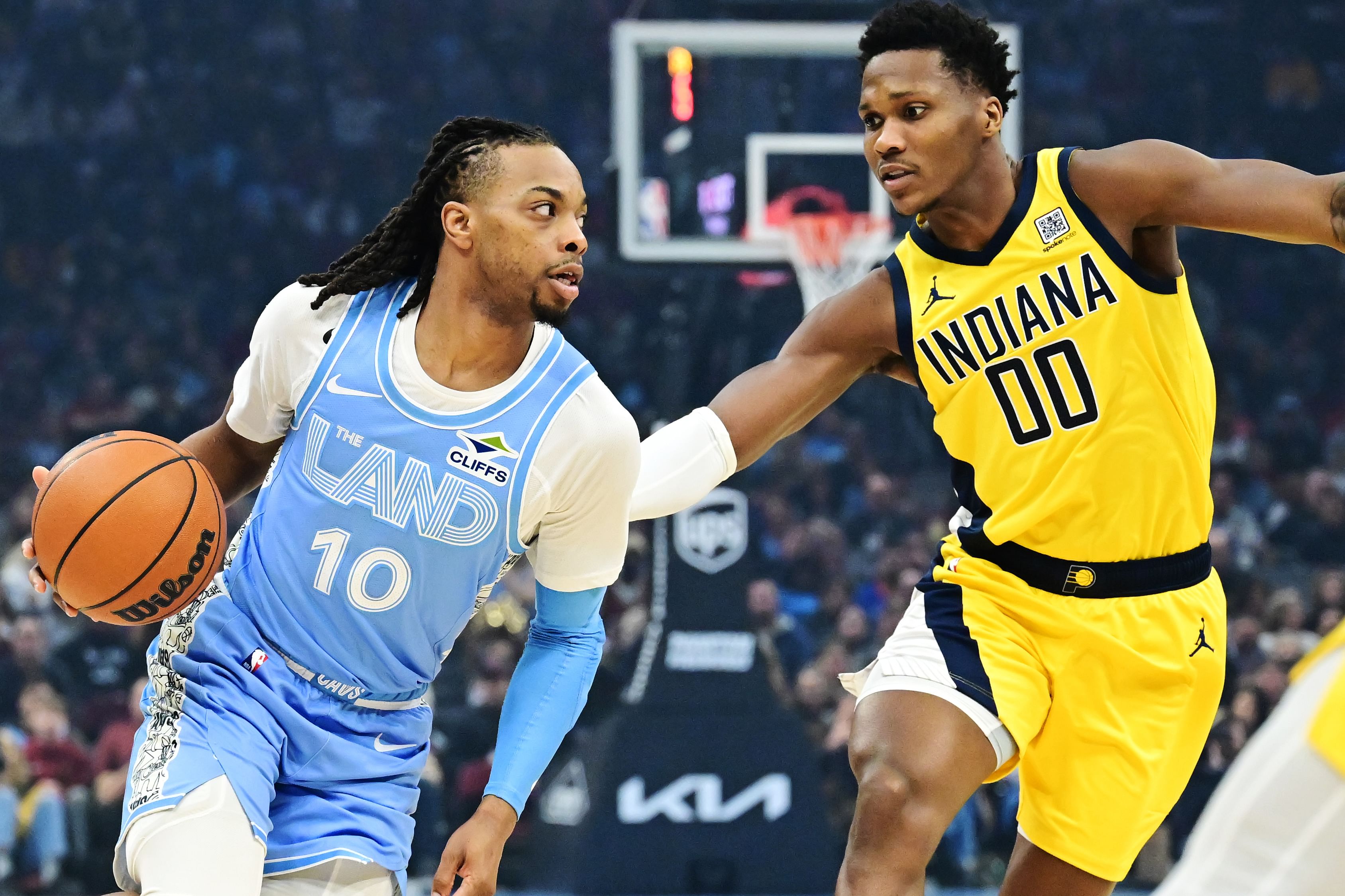 Cleveland Cavaliers guard Darius Garland drives to the basket against Indiana Pacers guard Bennedict Mathurin at Rocket Mortgage FieldHouse. Photo Credit: Imagn