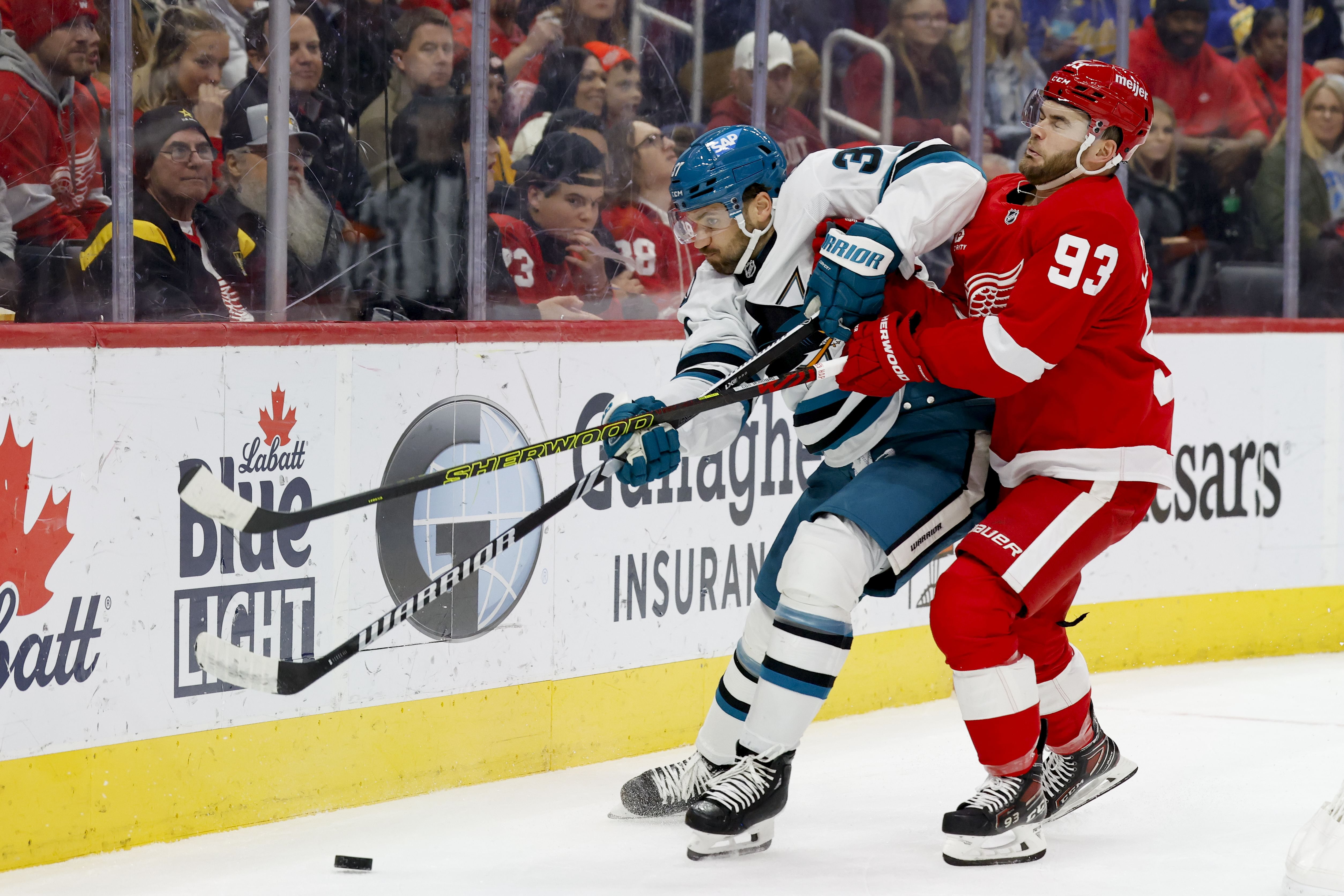 NHL: San Jose Sharks at Detroit Red Wings - Source: Imagn