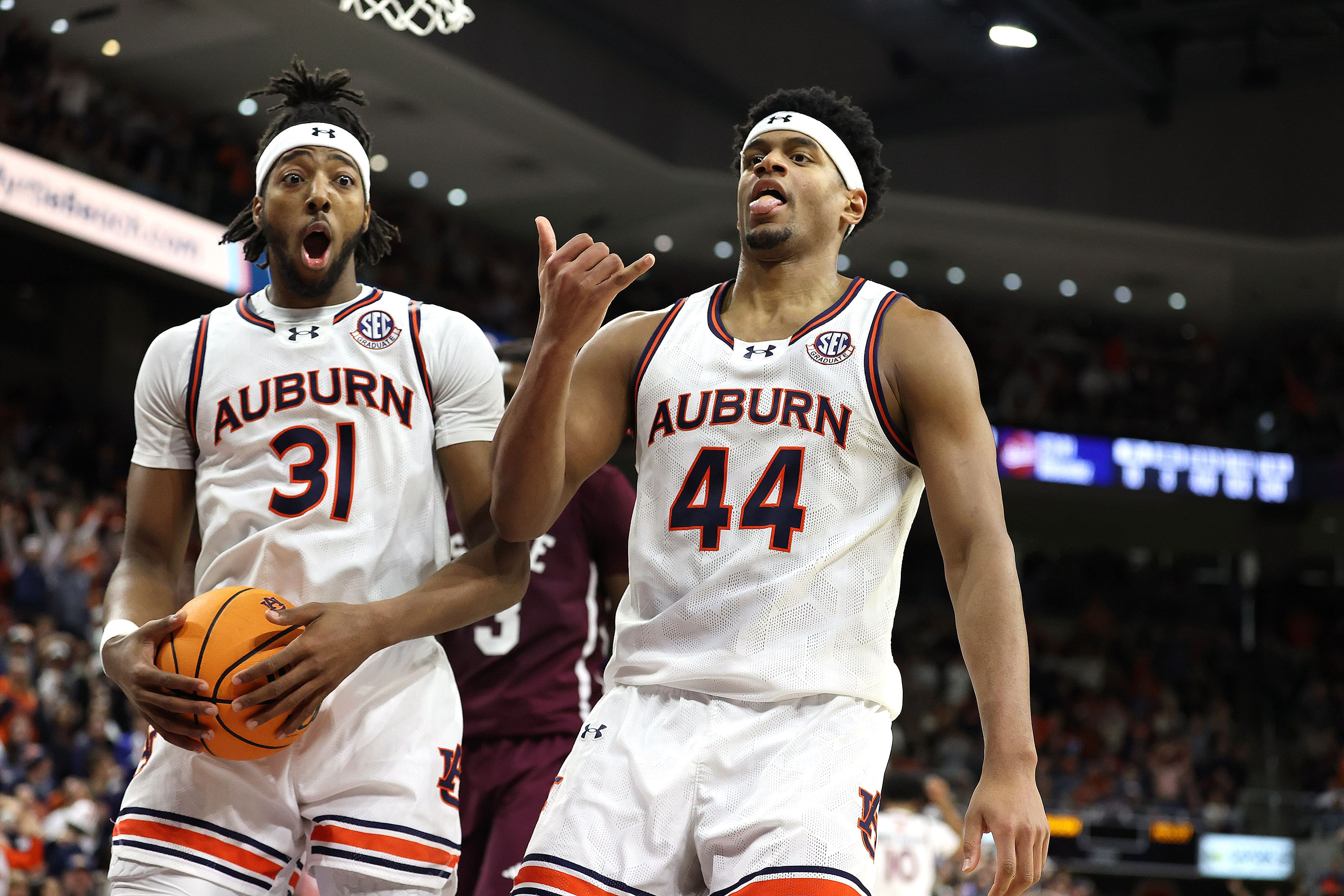 Auburn Tigers forward Chaney Johnson and center Dylan Cardwell - Source: Image via Imagn