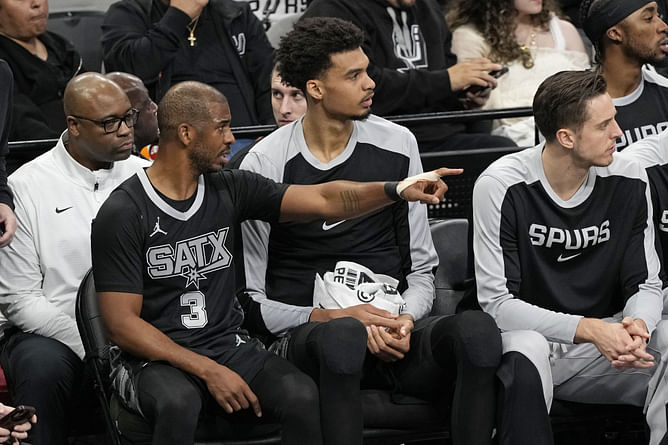 "It's your twin": Chris Paul jokes about Victor Wembanyama's height during Eiffel Tower visit