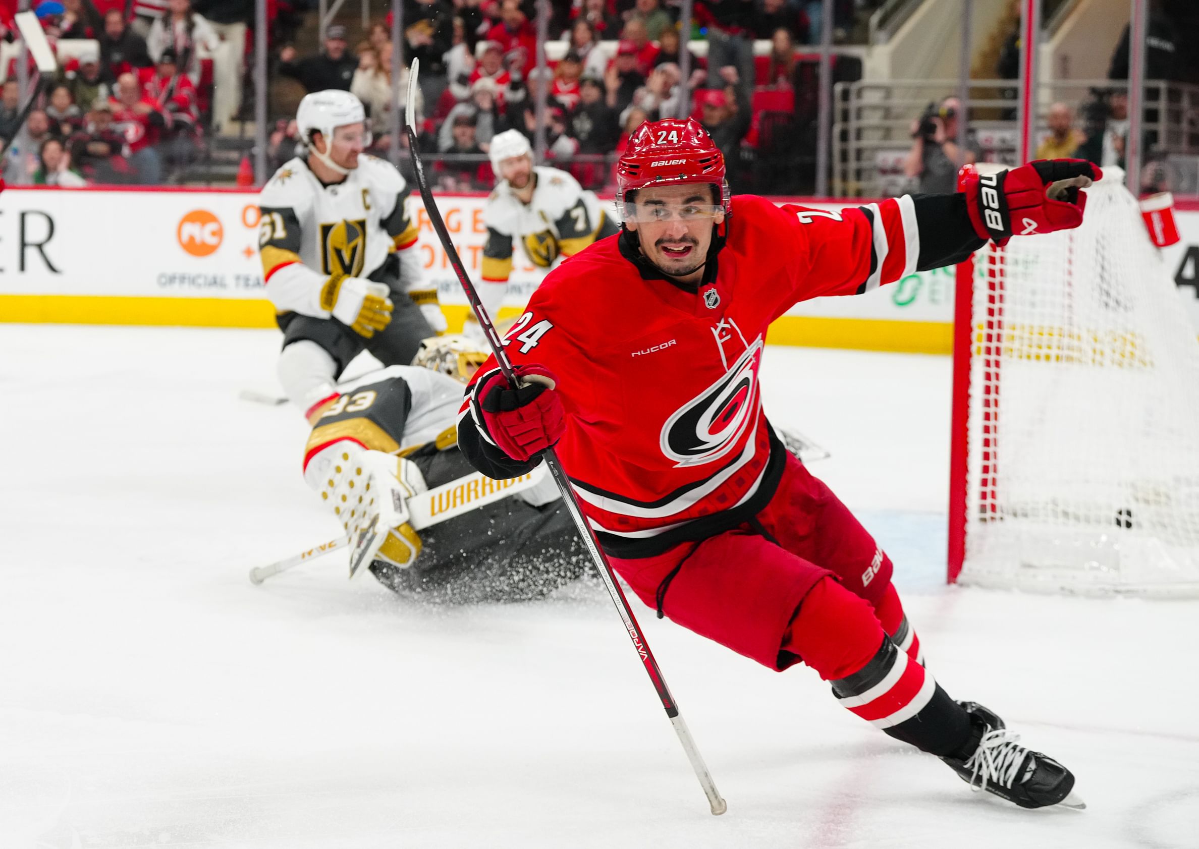 NHL: Vegas Golden Knights at Carolina Hurricanes - Source: Imagn