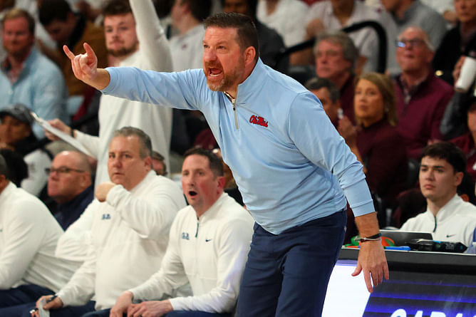 Ole Miss coach Chris Beard shares thoughts after third straight loss against Missouri Tigers: “You feel like the sun won’t come up tomorrow”