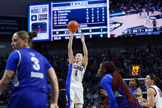 “It takes a village”: Paige Bueckers humbly credits those who helped her become fastest UConn hooper to reach 2000 points