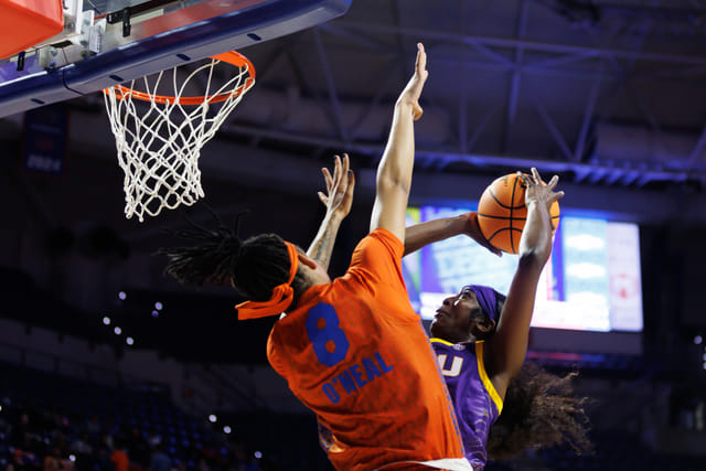 PIC: Flau’jae Johnson’s step-dad shares adorable snap of LSU star with ...