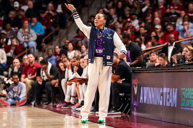 "They're gonna get their money's worth": Dawn Staley primes Gamecocks and LSU fans for "rivalry" game after a change in schedule