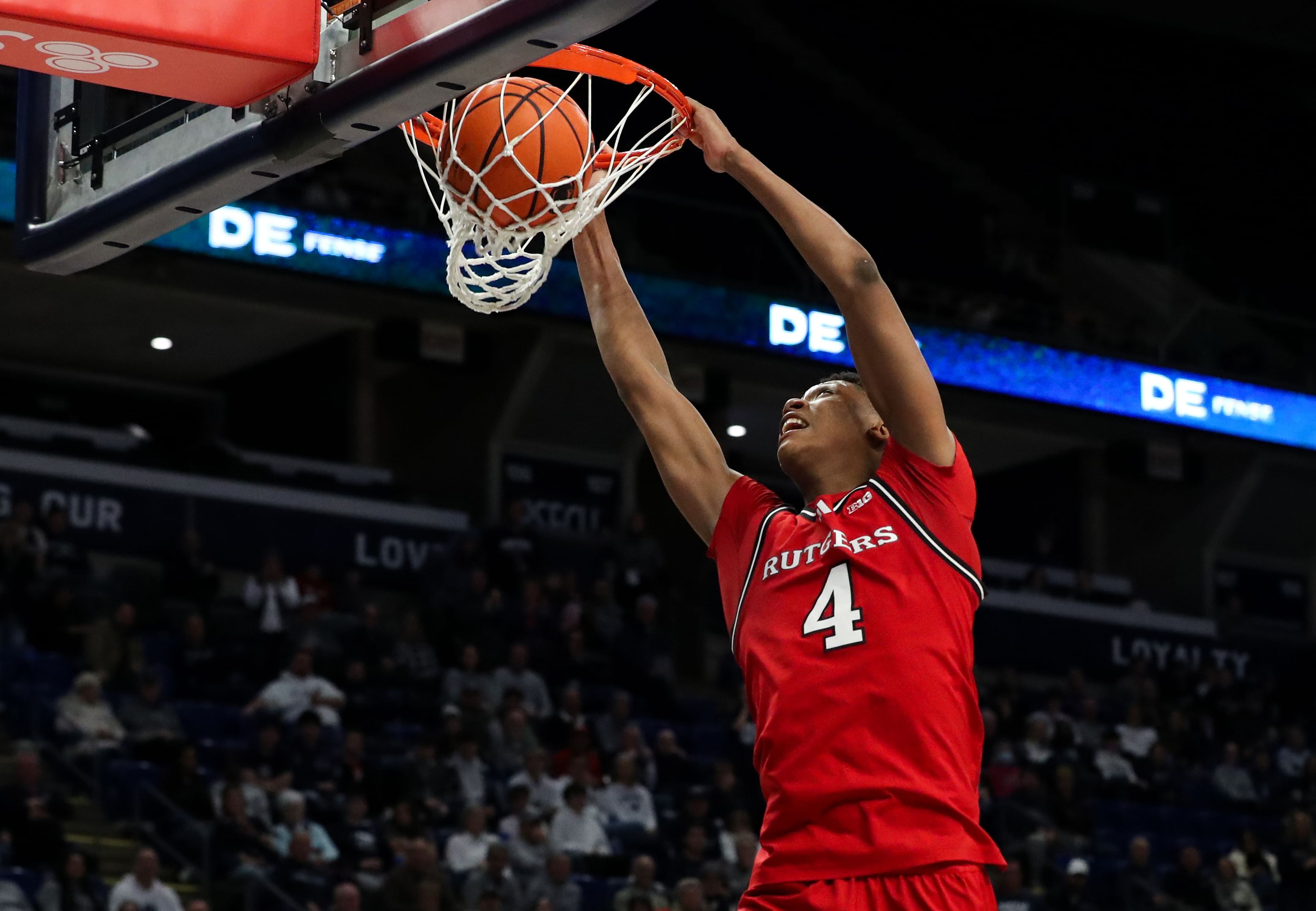 Rutgers Scarlet Knights star Ace Bailey (#4) dunks the ball during the second half against the Penn State Nittany Lions at Bryce Jordan Center. Photo: Imagn