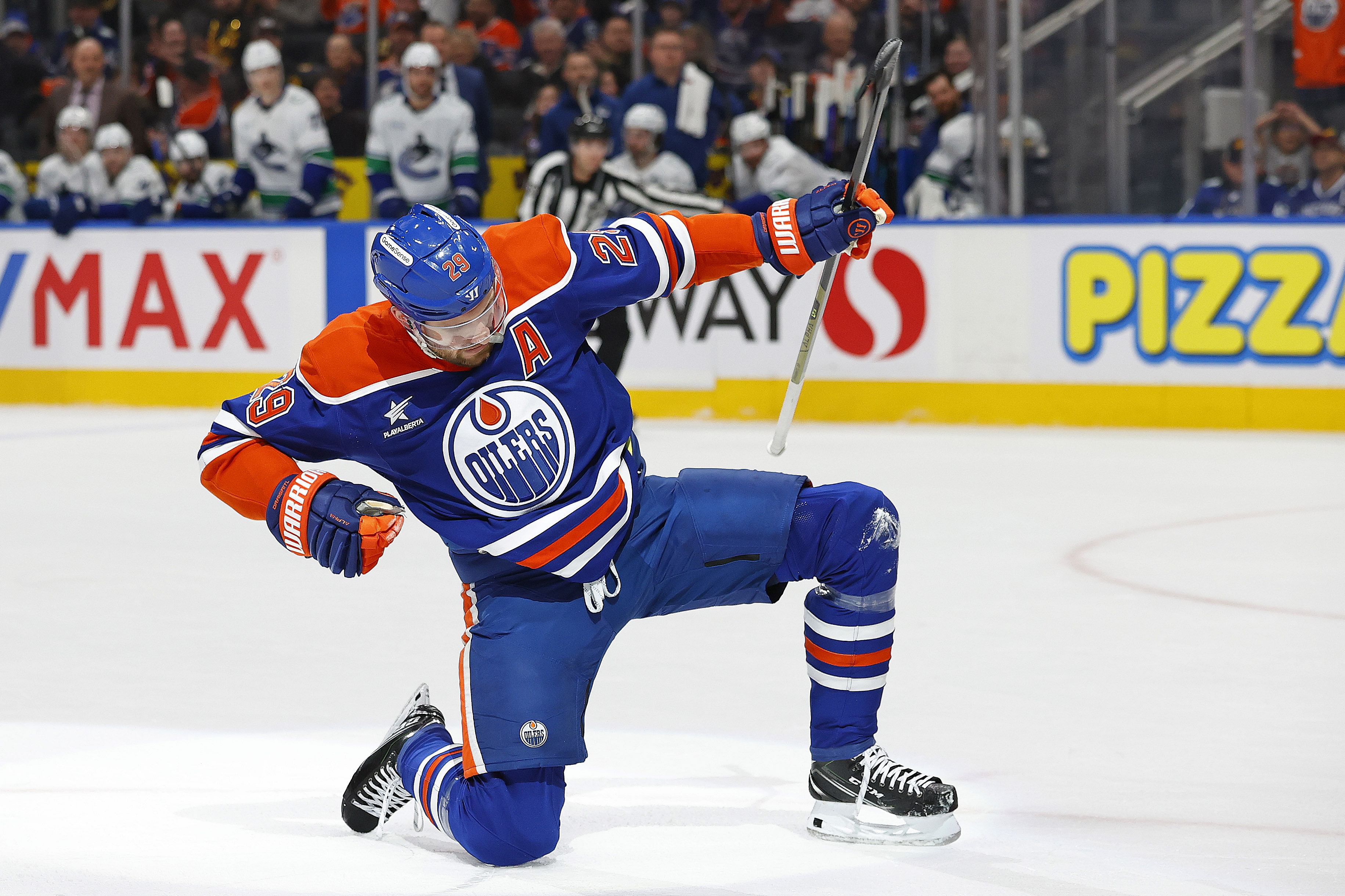 NHL: Vancouver Canucks at Edmonton Oilers - Source: Imagn