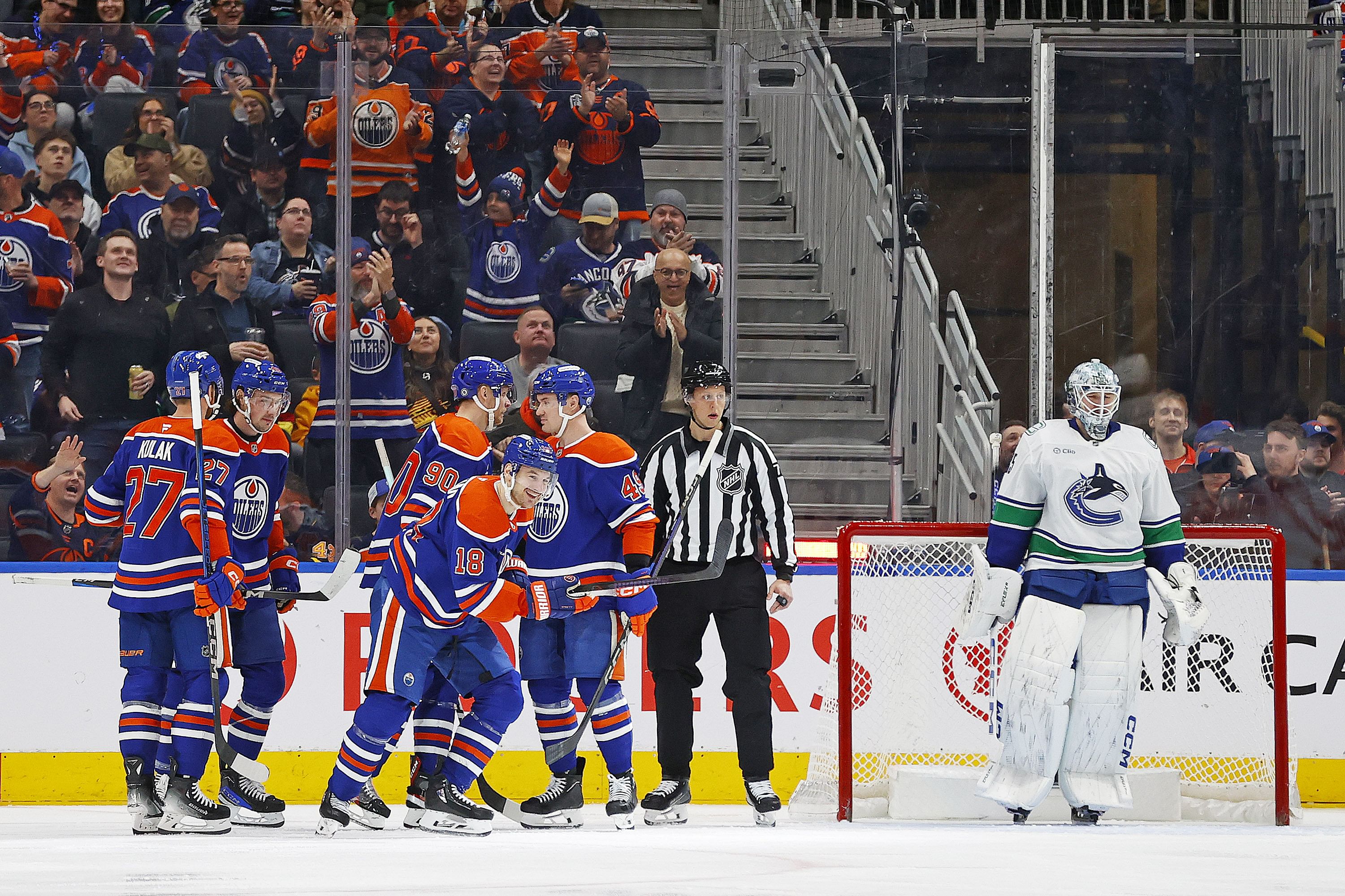 NHL: Vancouver Canucks at Edmonton Oilers - Source: Imagn