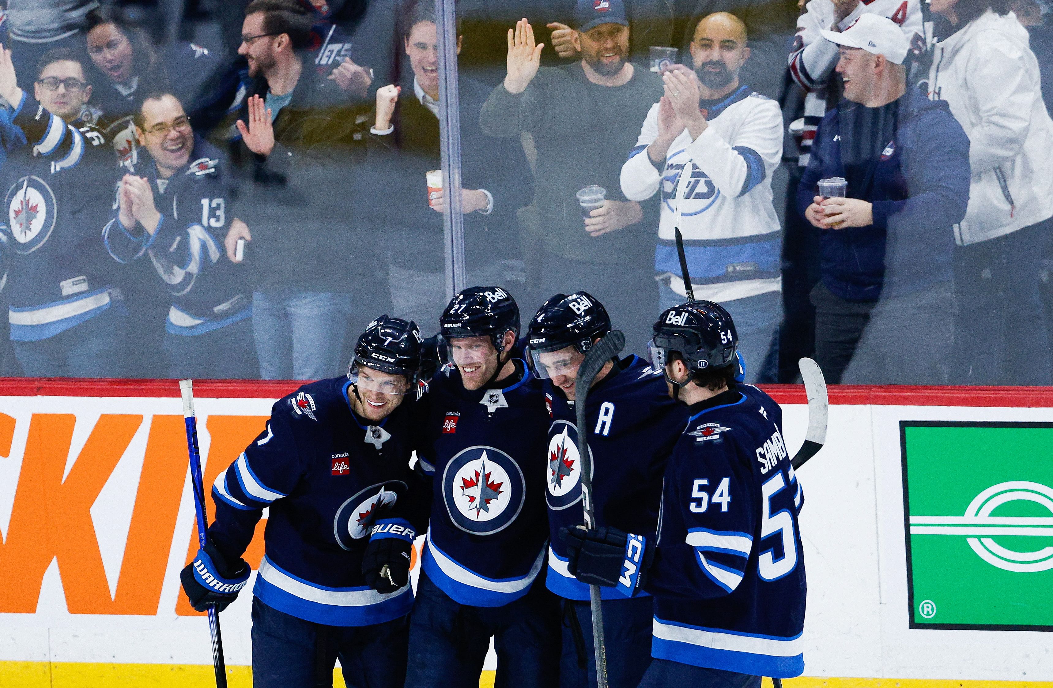 NHL: Utah at Winnipeg Jets - Source: Imagn