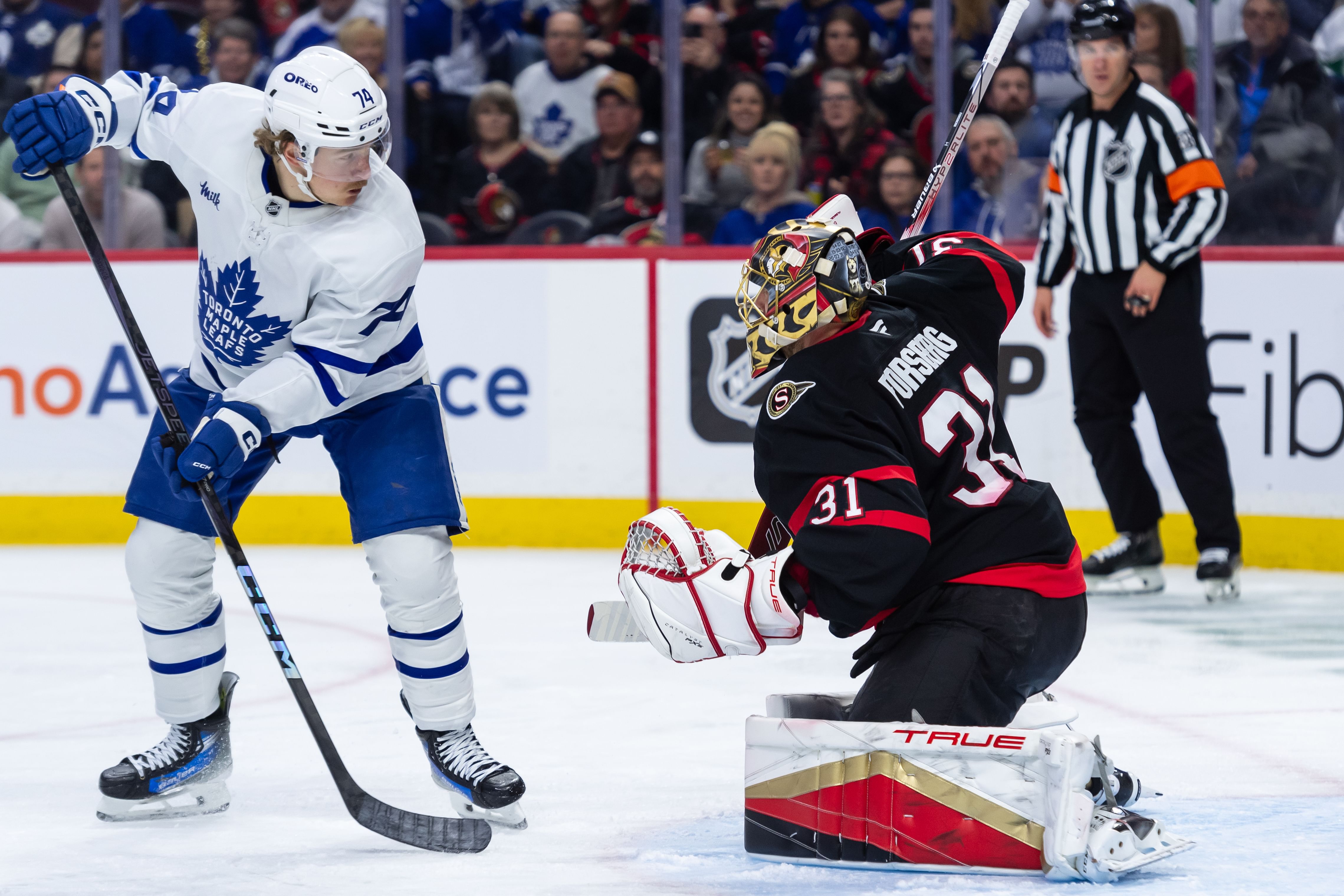 NHL: Toronto Maple Leafs at Ottawa Senators - Source: Imagn