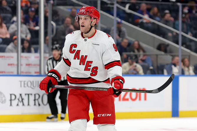 NHL insider makes bombshell speculation about Edmonton Oilers landing $55,500,000 superstar forward in free agency