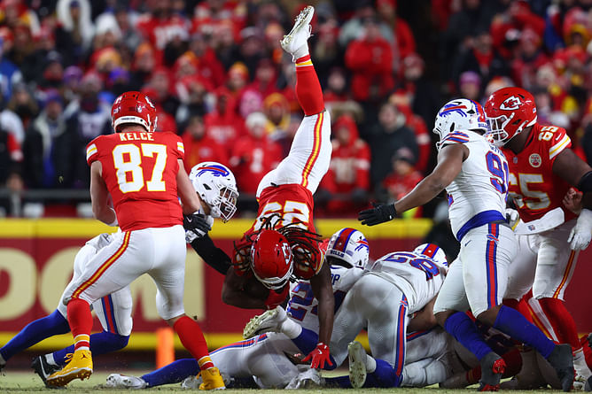 Dave Portnoy blasts "atrocious" Bills defense as Chiefs dominate in AFC championship game - "This one is gonna get ugly"