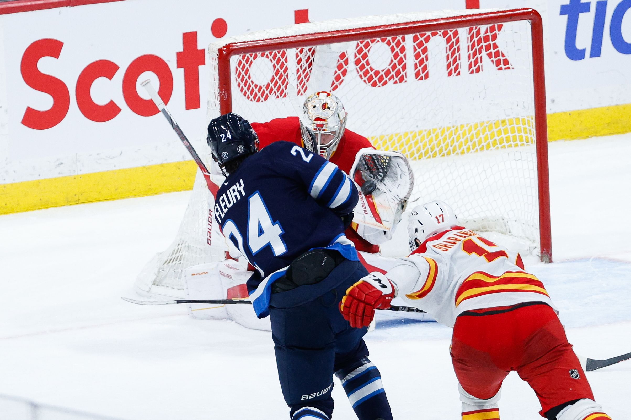 NHL: Calgary Flames at Winnipeg Jets - Source: Imagn