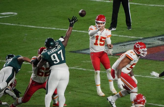 What is Patrick Mahomes' record vs Vic Fangio's defenses? Exploring Eagles DC's numbers