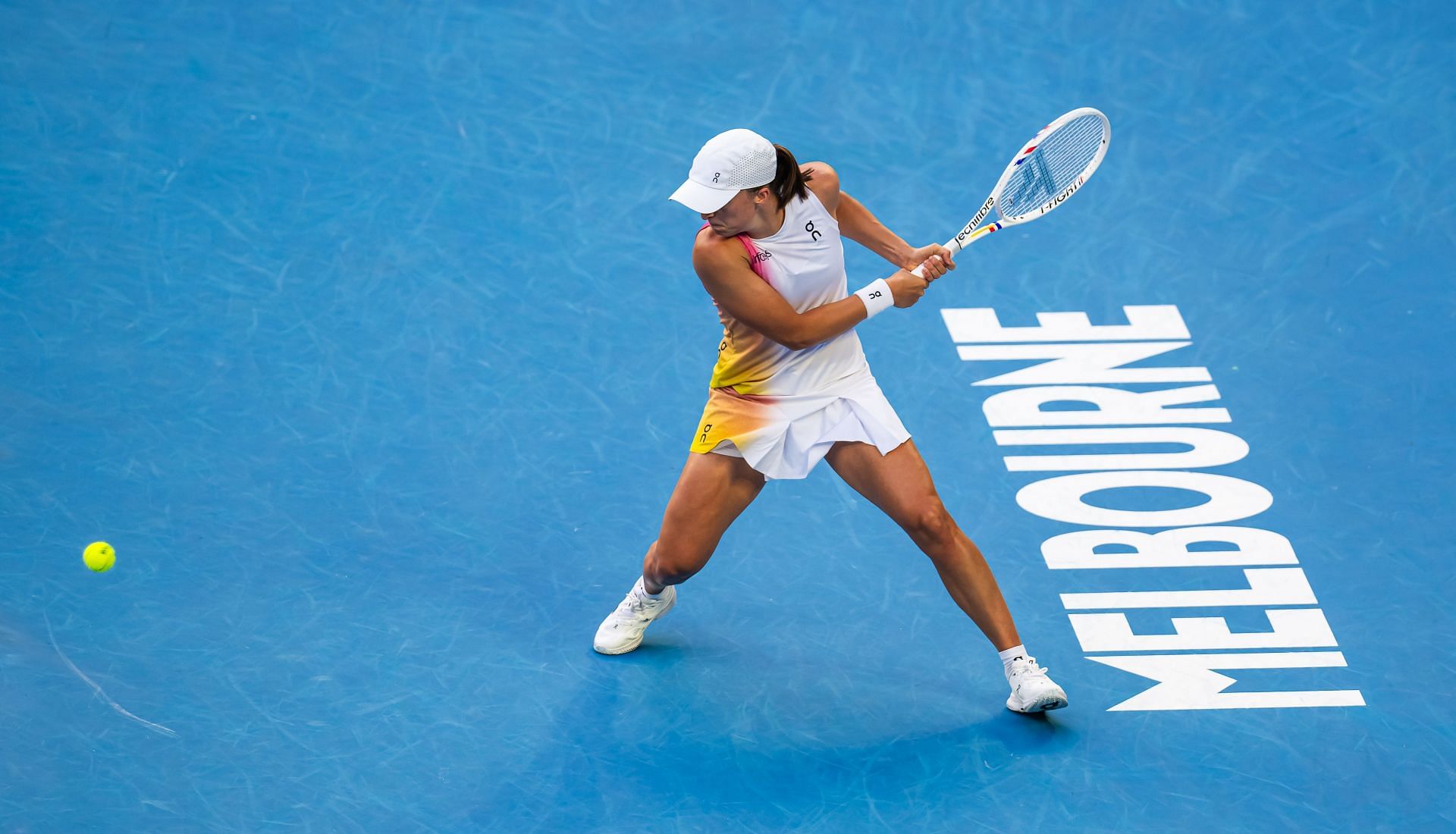 Iga Swiatek returns to the Australian Open semifinal after a gap of two years. (Source: Getty)