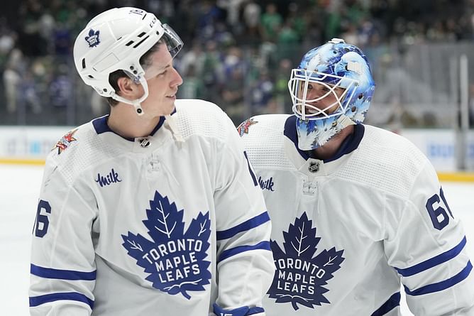 [WATCH] Leafs' Mitch Marner, Joseph Woll surprise audience by singing Kygo's hit 'Stargazing' at Toronto show
