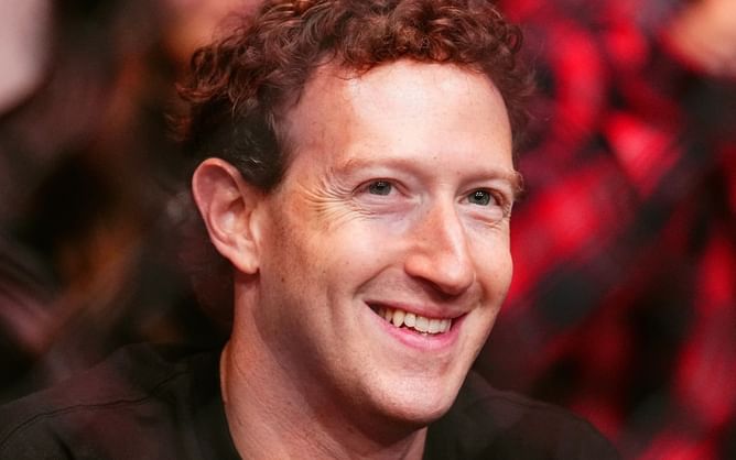 Mark Zuckerberg exposed by sports media head for alleged hypocrisy on Joe Rogan's podcast about Facebook censorship: "A spineless jellyfish"